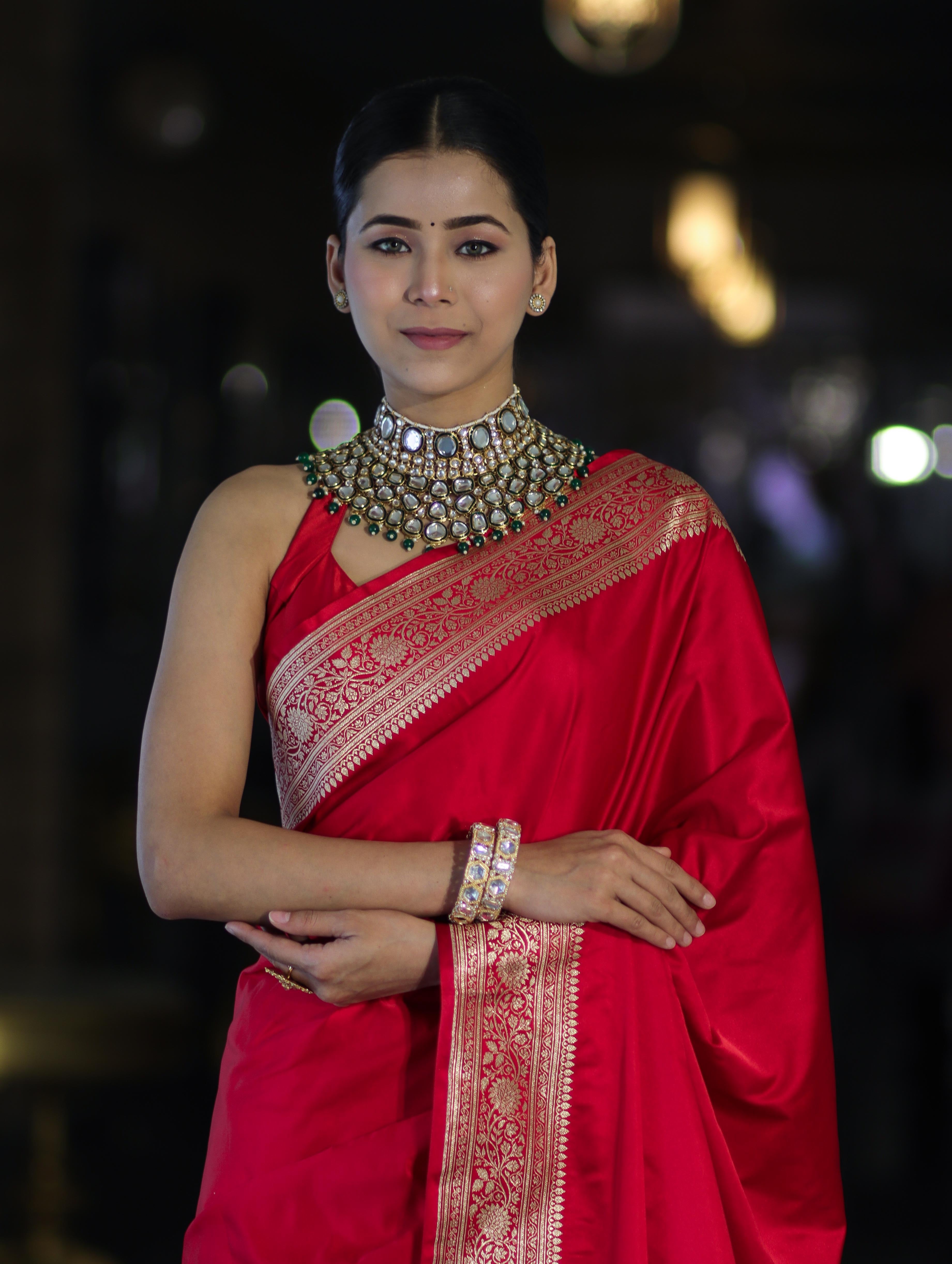 Banarasee Handwoven Plain Semi Katan Saree With Gold Zari Border-Red