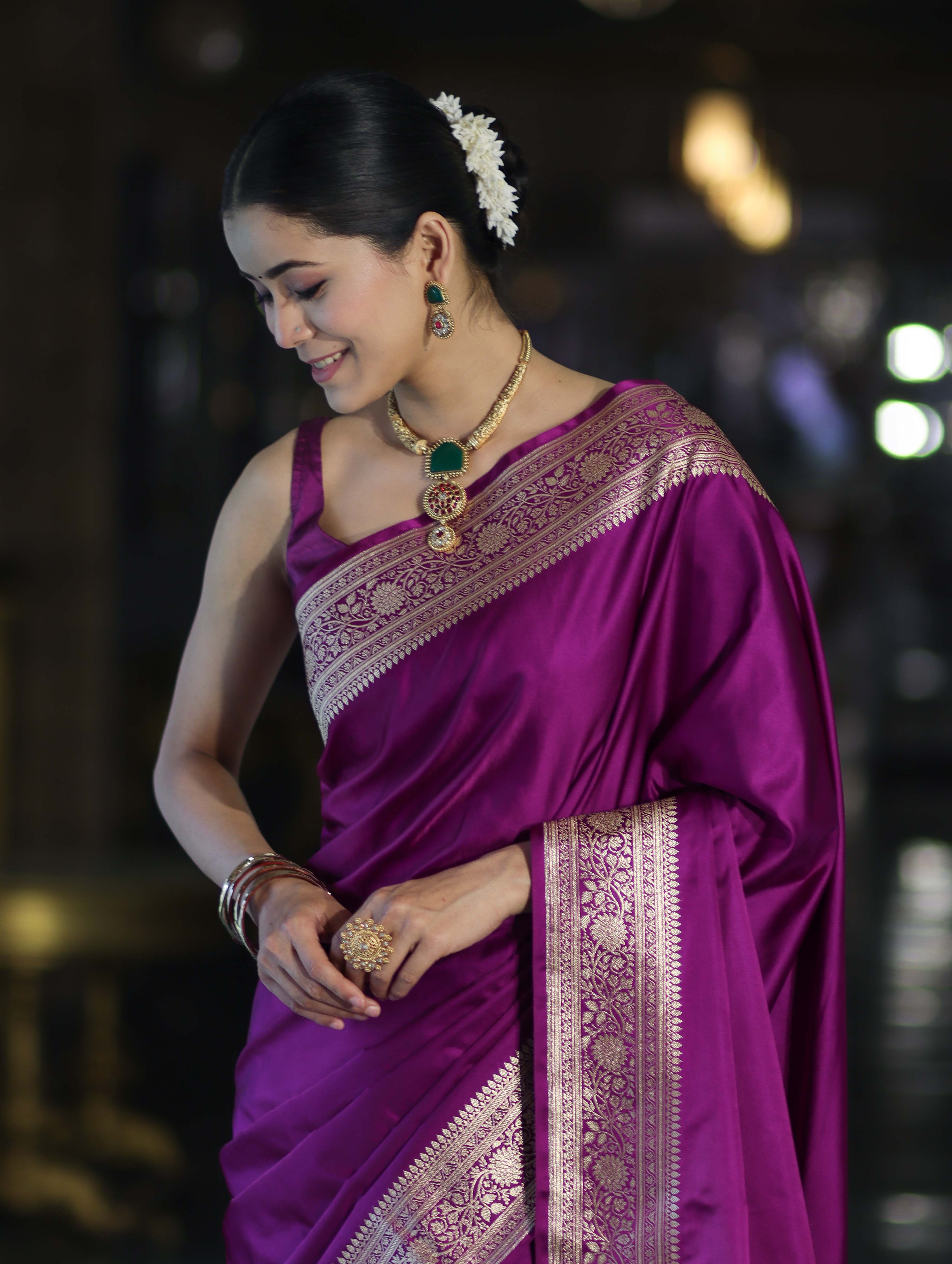 Banarasee Handwoven Plain Semi Katan Saree With Gold Zari Border-Violet