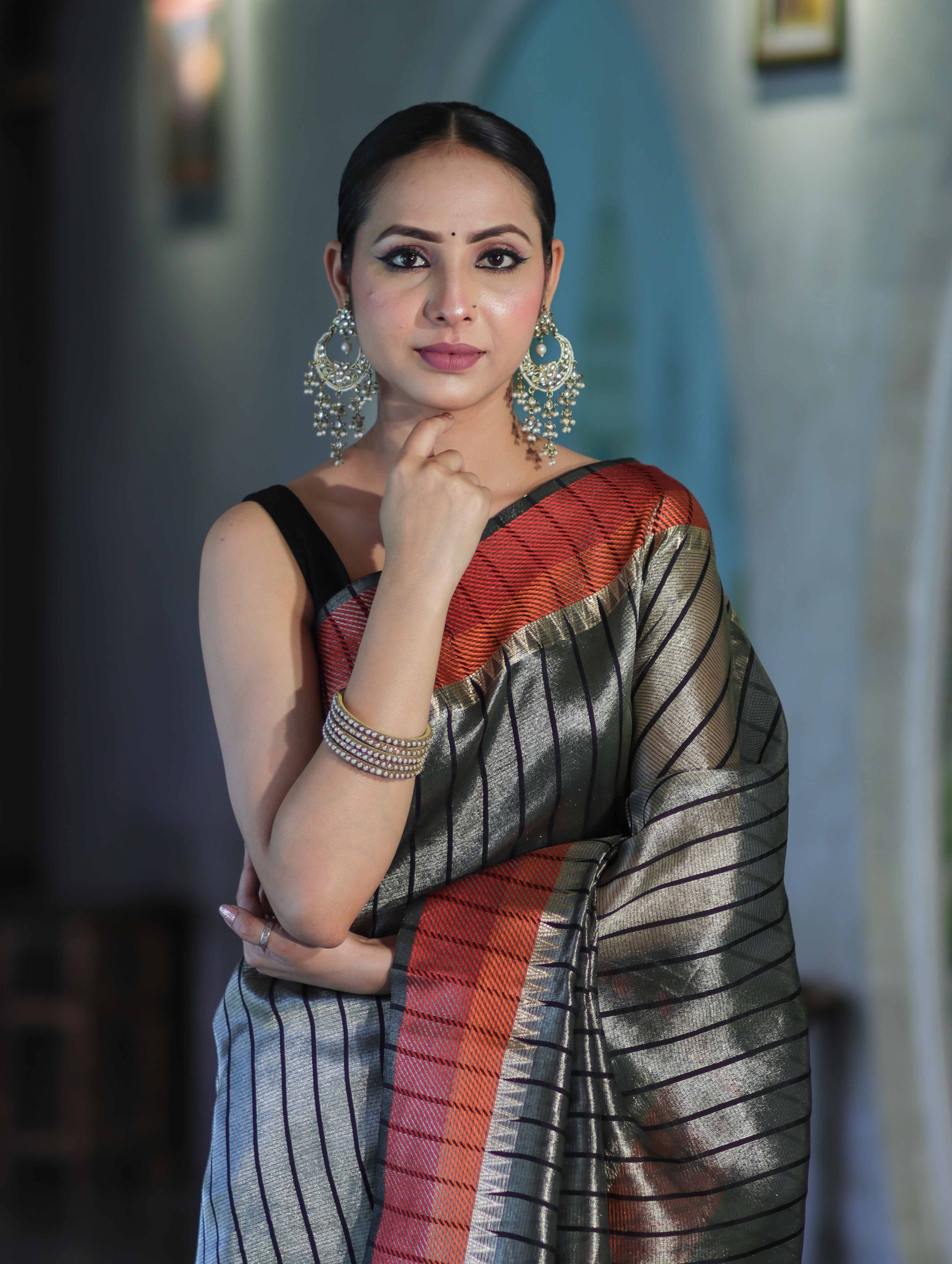 Banarasee Handloom Dual Color Tissue Saree With Stripe Pattern & Contrast Border-Grey & Black