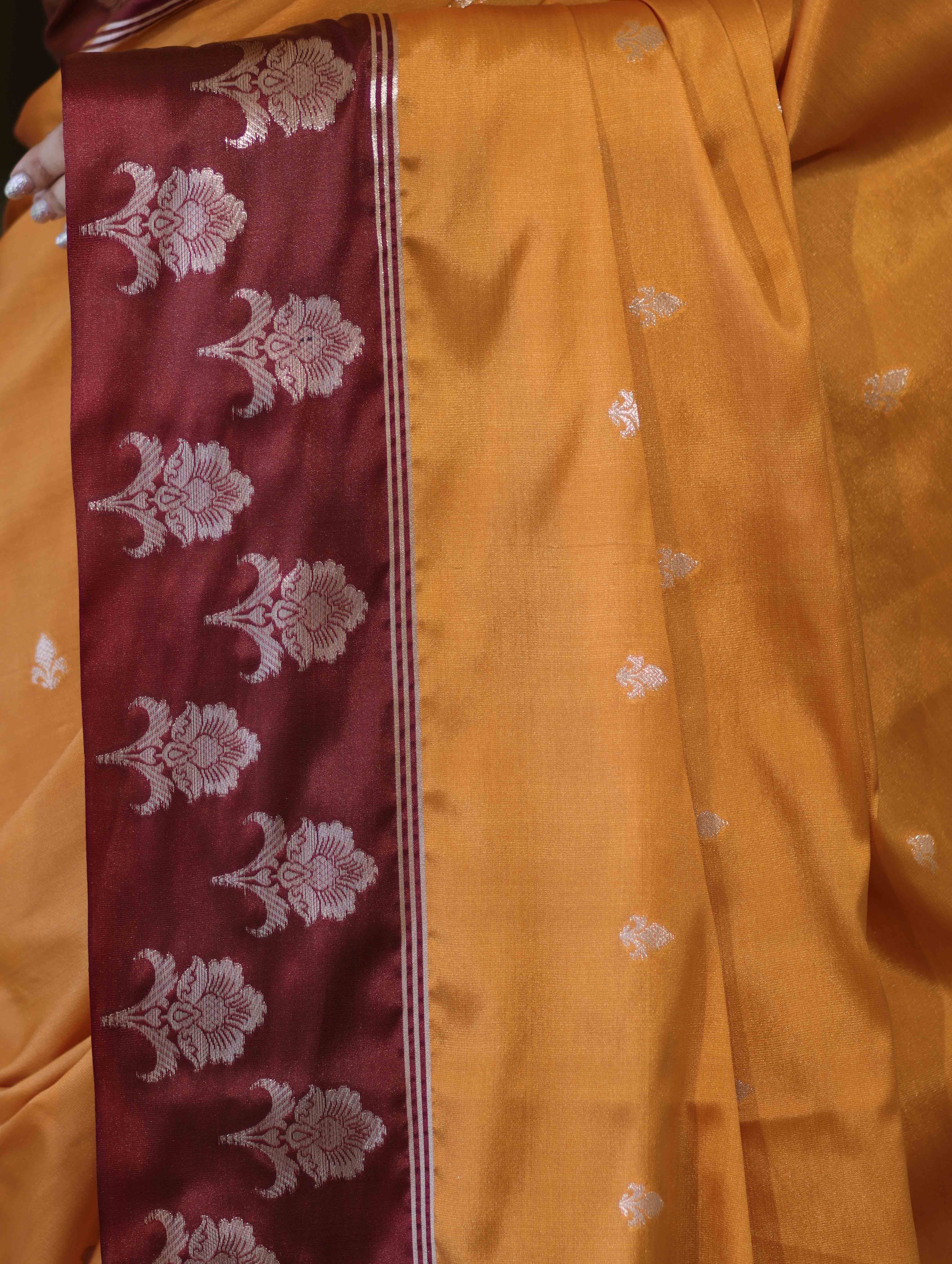 Banarasee Handloom Dual Tone Semi Silk Saree With Buti Design & Contrast Border-Yellow & Burgundy