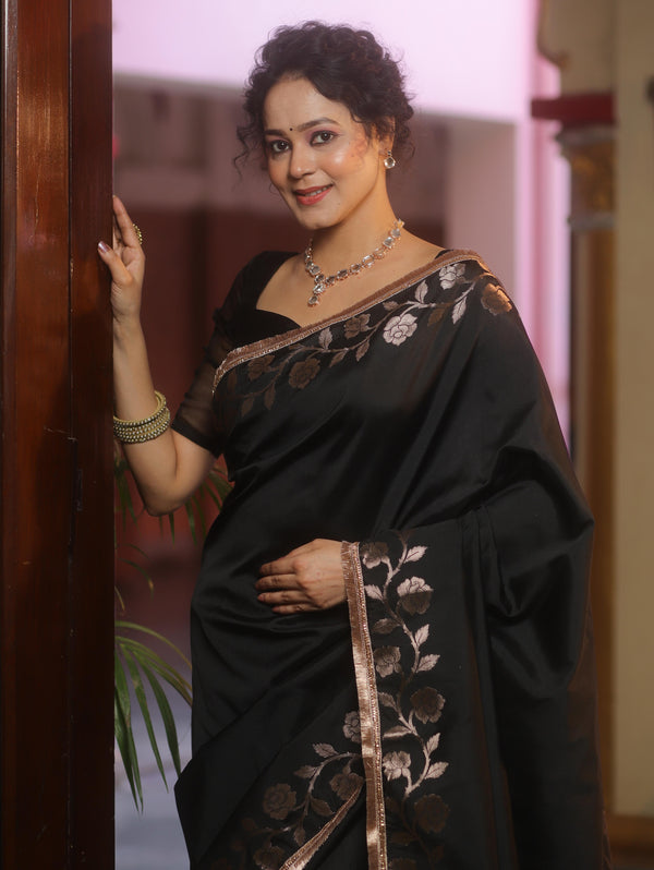 Banarasee Handwoven Semi Silk Plain Saree With Zari Border & Lace-Black