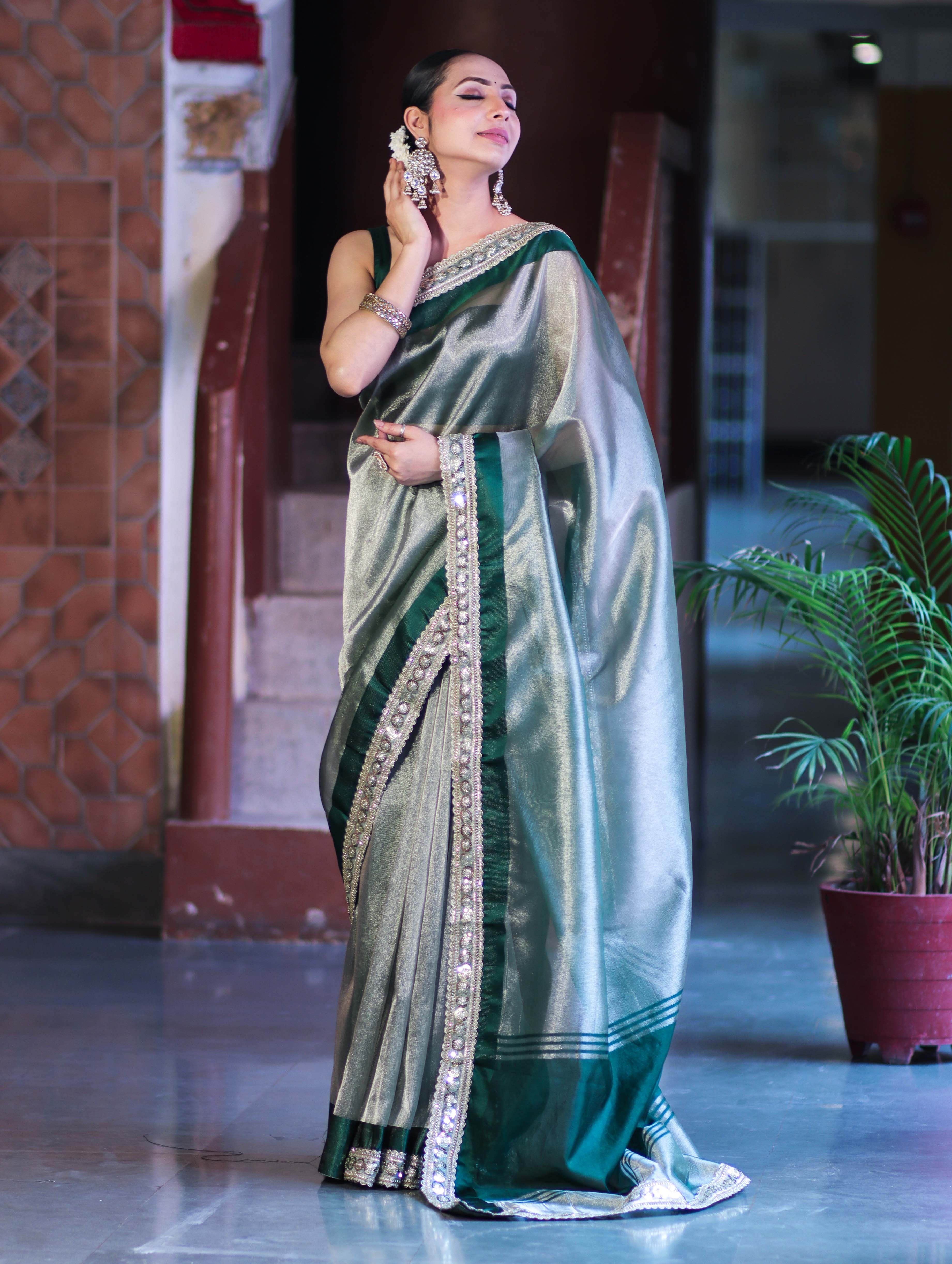 Banarasee Handloom Plain Tissue Saree With Lace Border-Green