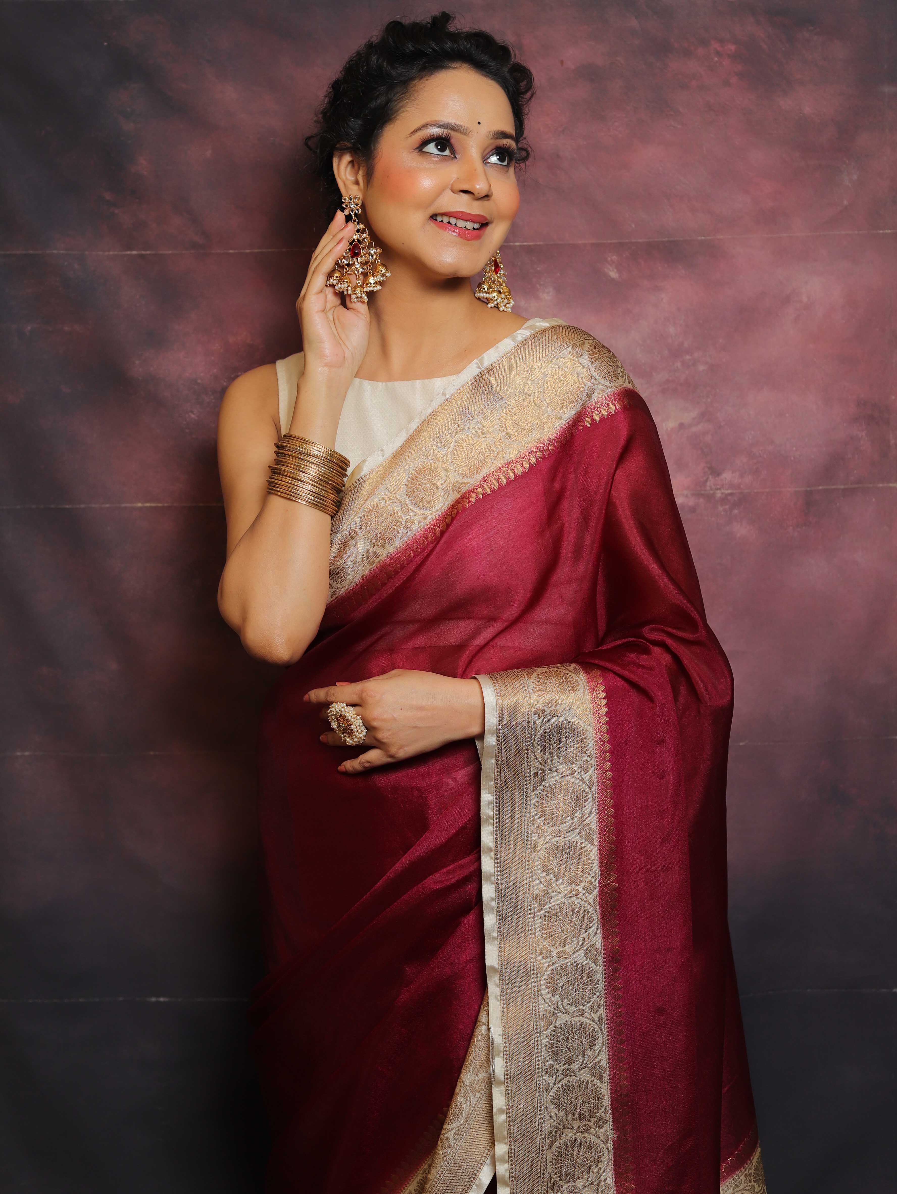 Banarasee Handwoven Semi Silk Plain Saree With Zari Contrast Border-Maroon & White