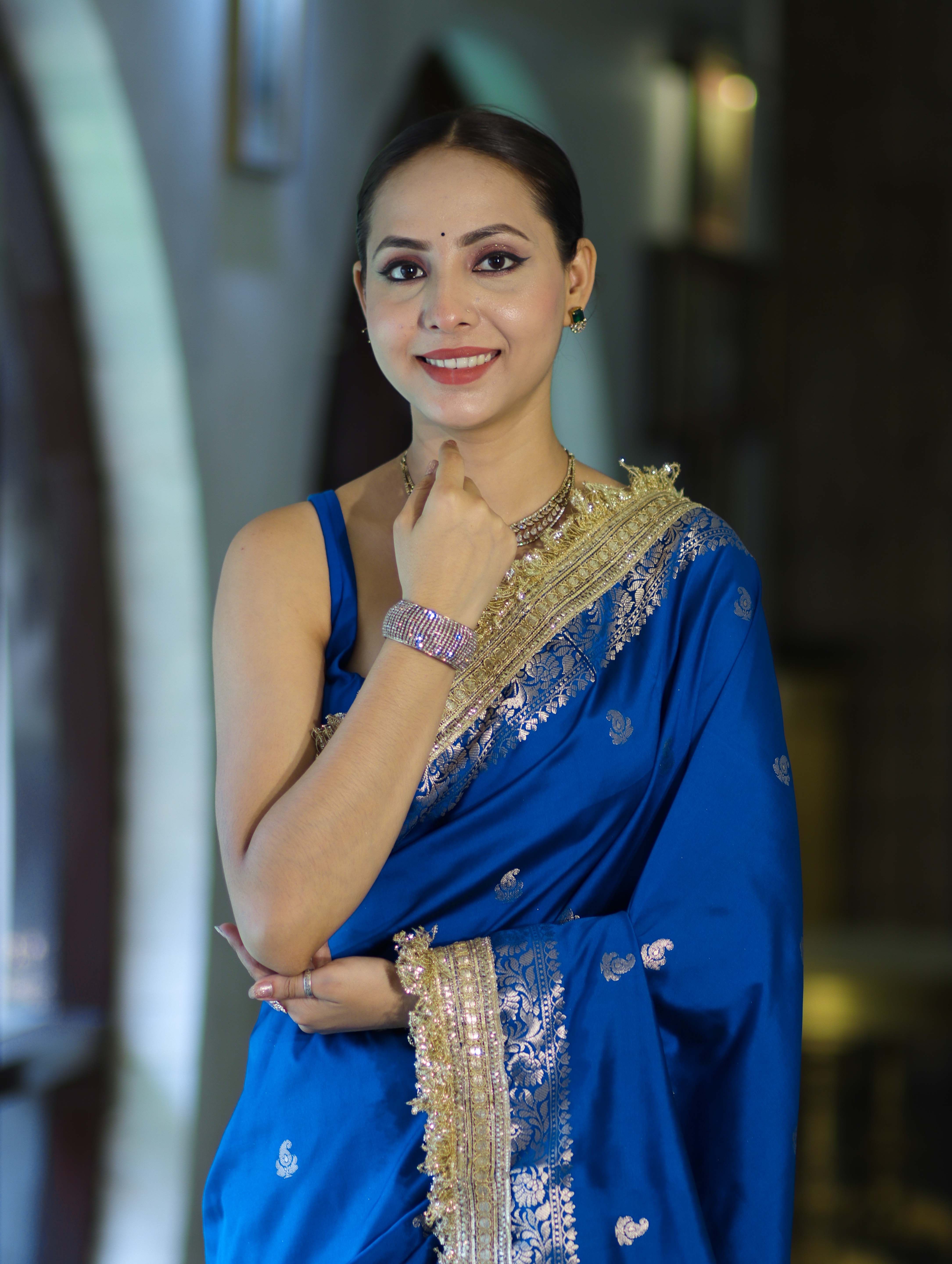 Banarasee Handloom Semi Silk Saree With Zari Buti Design Border & Lace-Blue