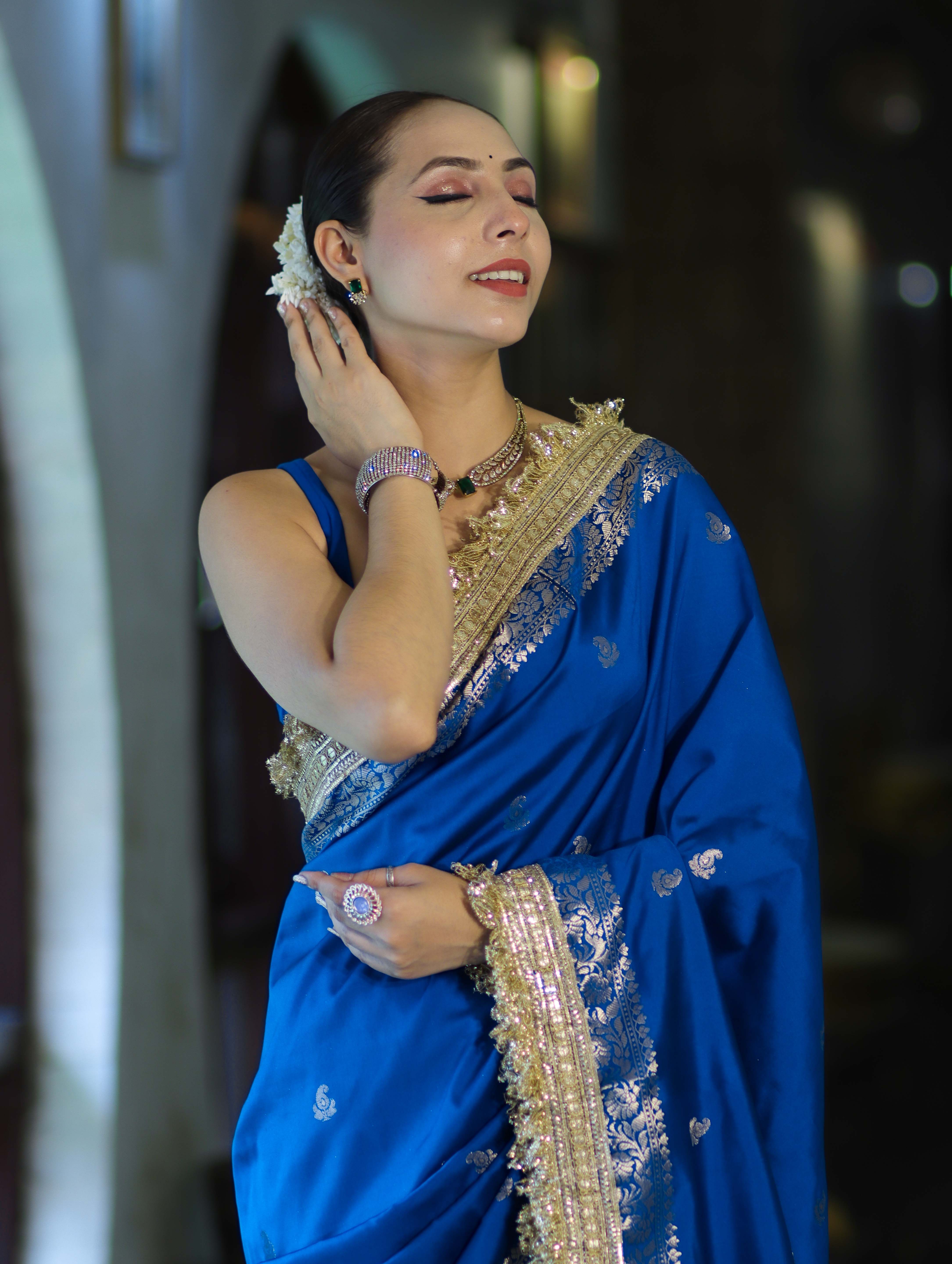Banarasee Handloom Semi Silk Saree With Zari Buti Design Border & Lace-Blue