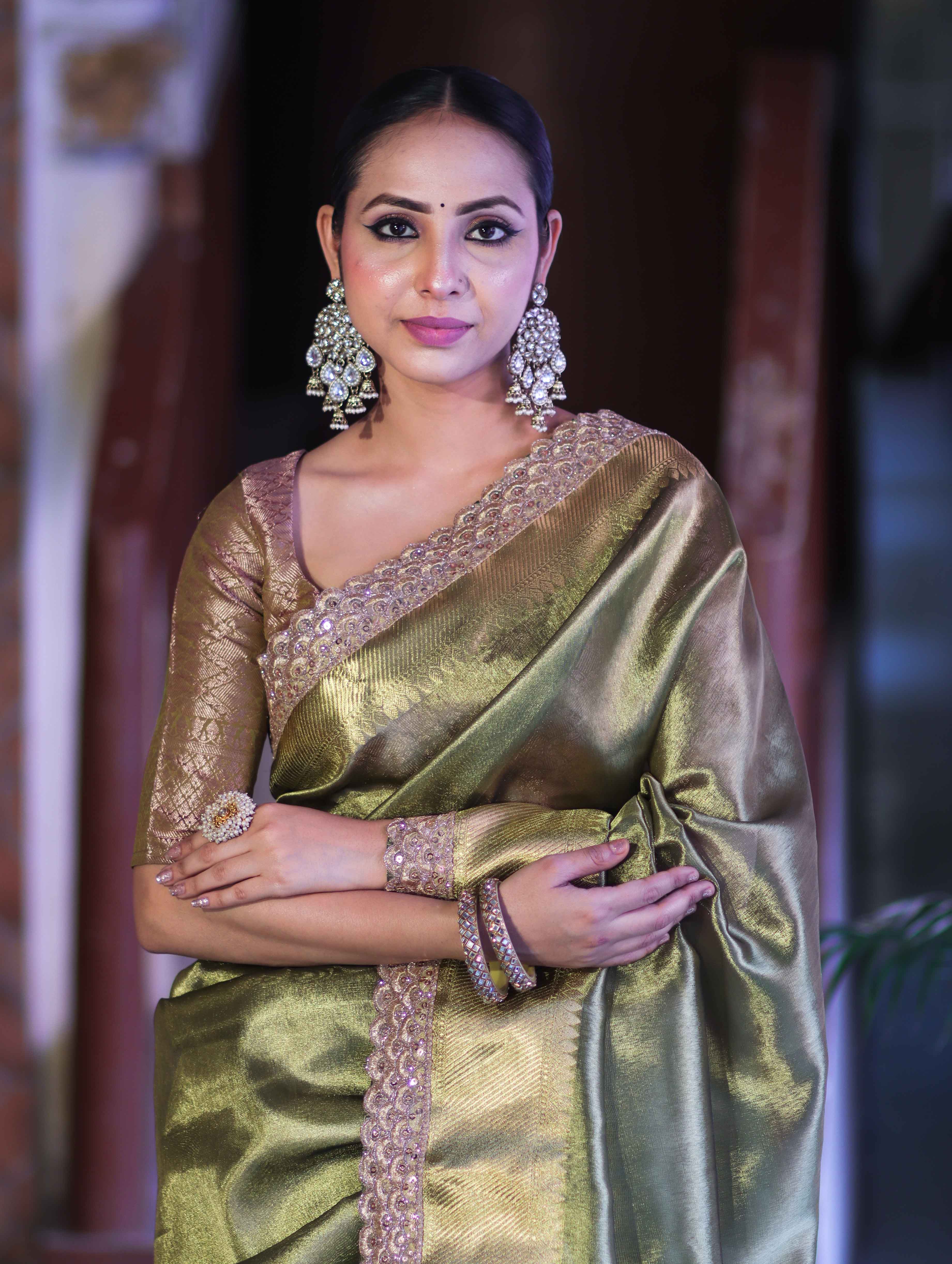 Banarasee Handloom Plain Tissue Saree With Zari Border & Lace-Olive Green