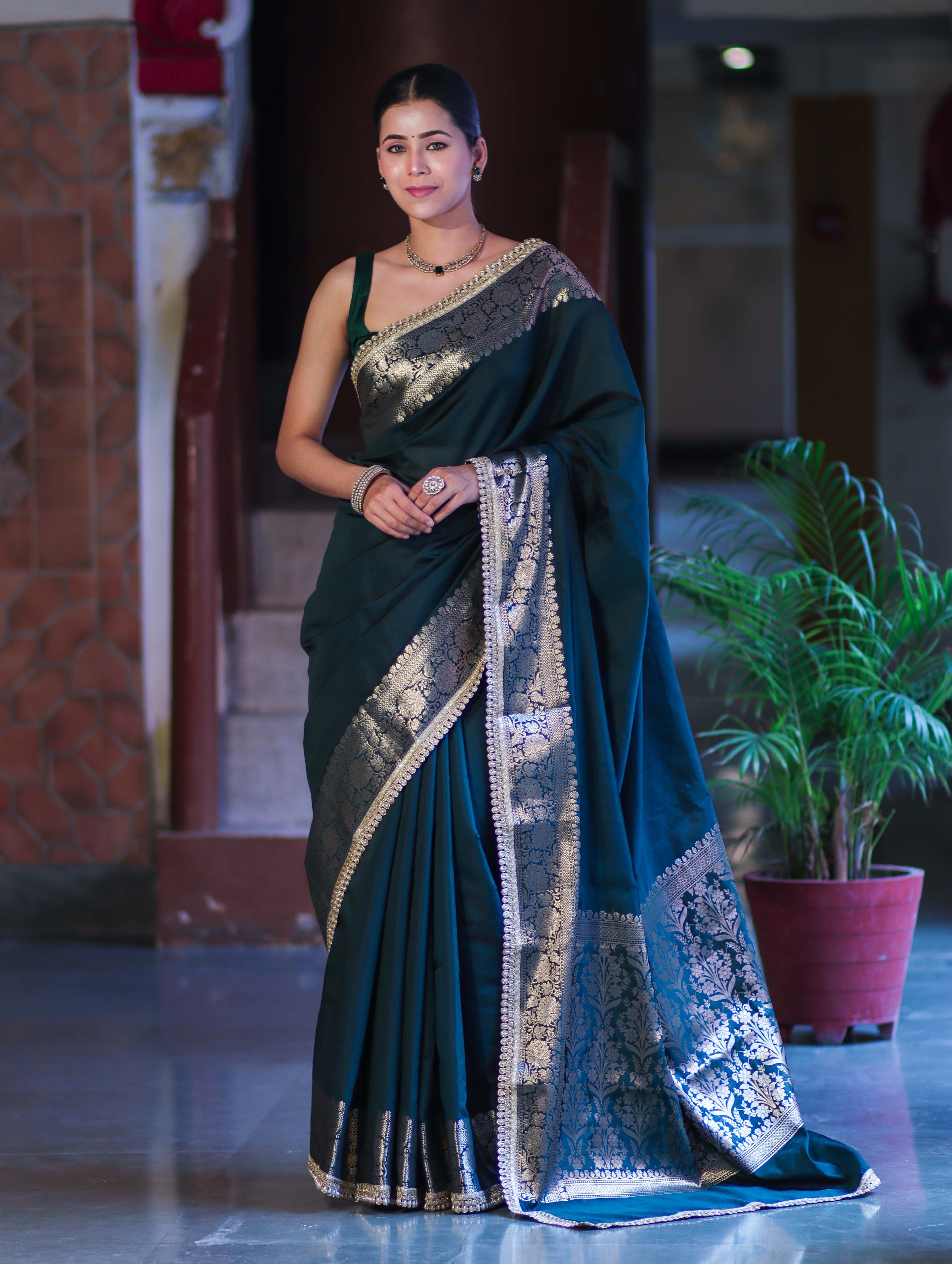 Banarasee Handloom Semi Silk Plain Saree With Zari Border & Lace-Deep Green