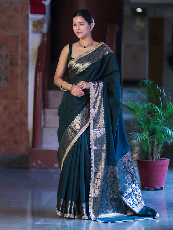 Banarasee Handloom Semi Silk Plain Saree With Zari Border & Lace-Deep Green
