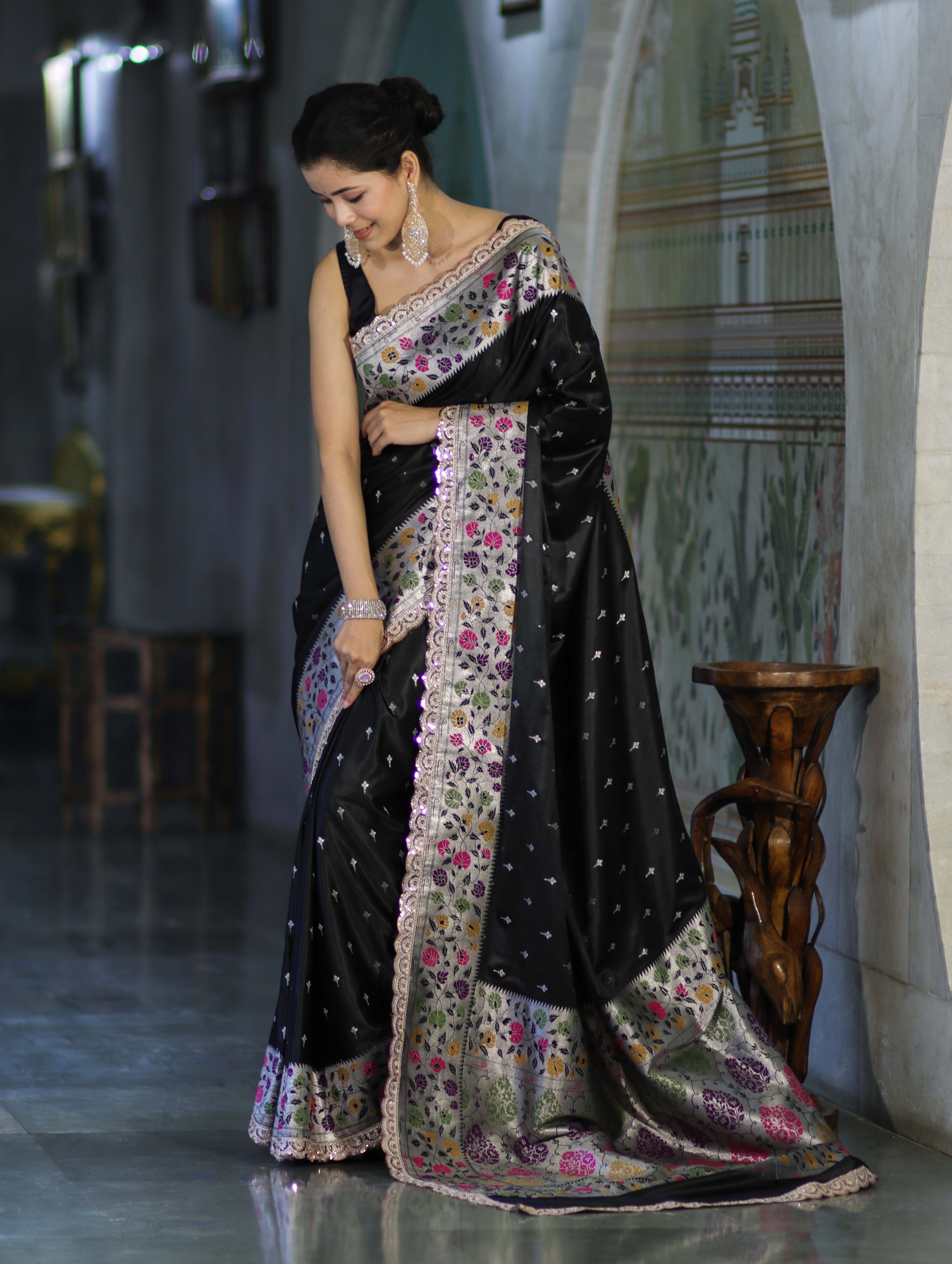 Banarasee Handloom Mashru Silk Saree With Buti Design Meenadar Border & Pallu-Black