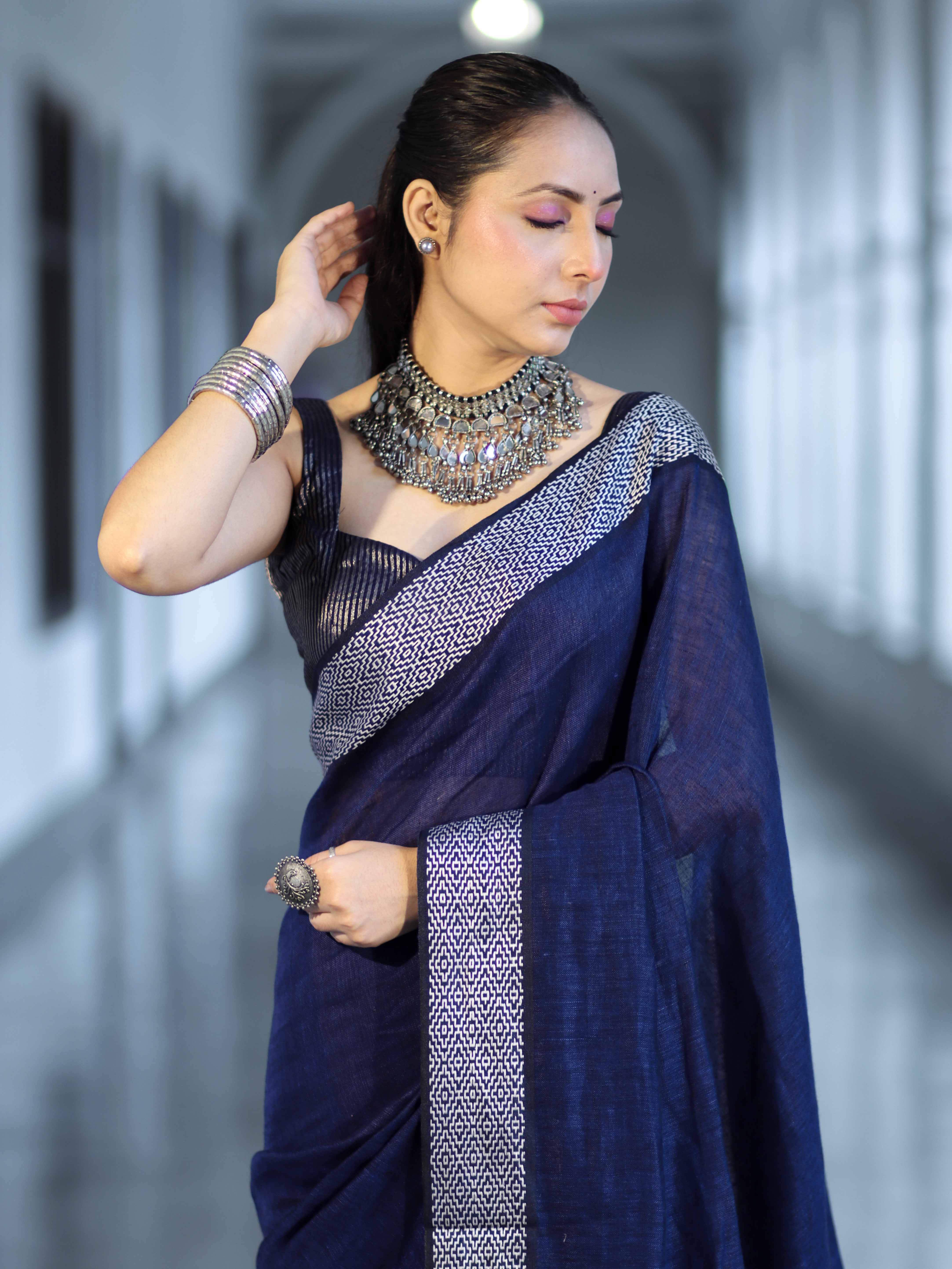 Bhagalpur Handloom Pure Linen Cotton Saree With Resham Embroidered Border-Deep Blue