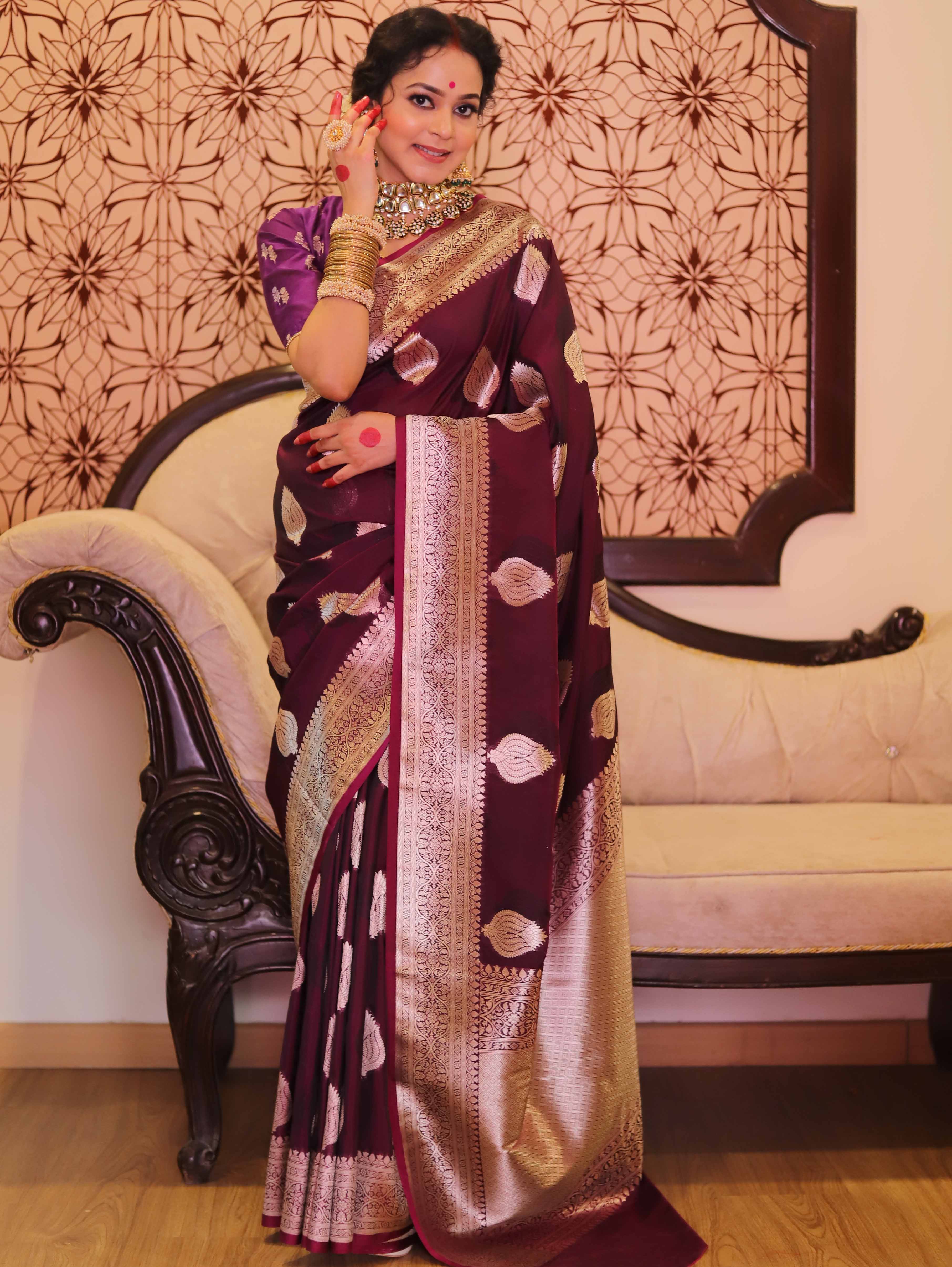 Banarasee Handwoven Semi-Katan Tanchoi Weaving Floral Border Saree-Wine