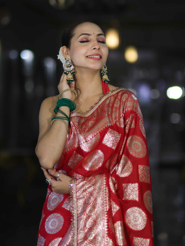 Banarasee Handloom Semi Silk Saree With Buta Design Zari Border & Lace-Red