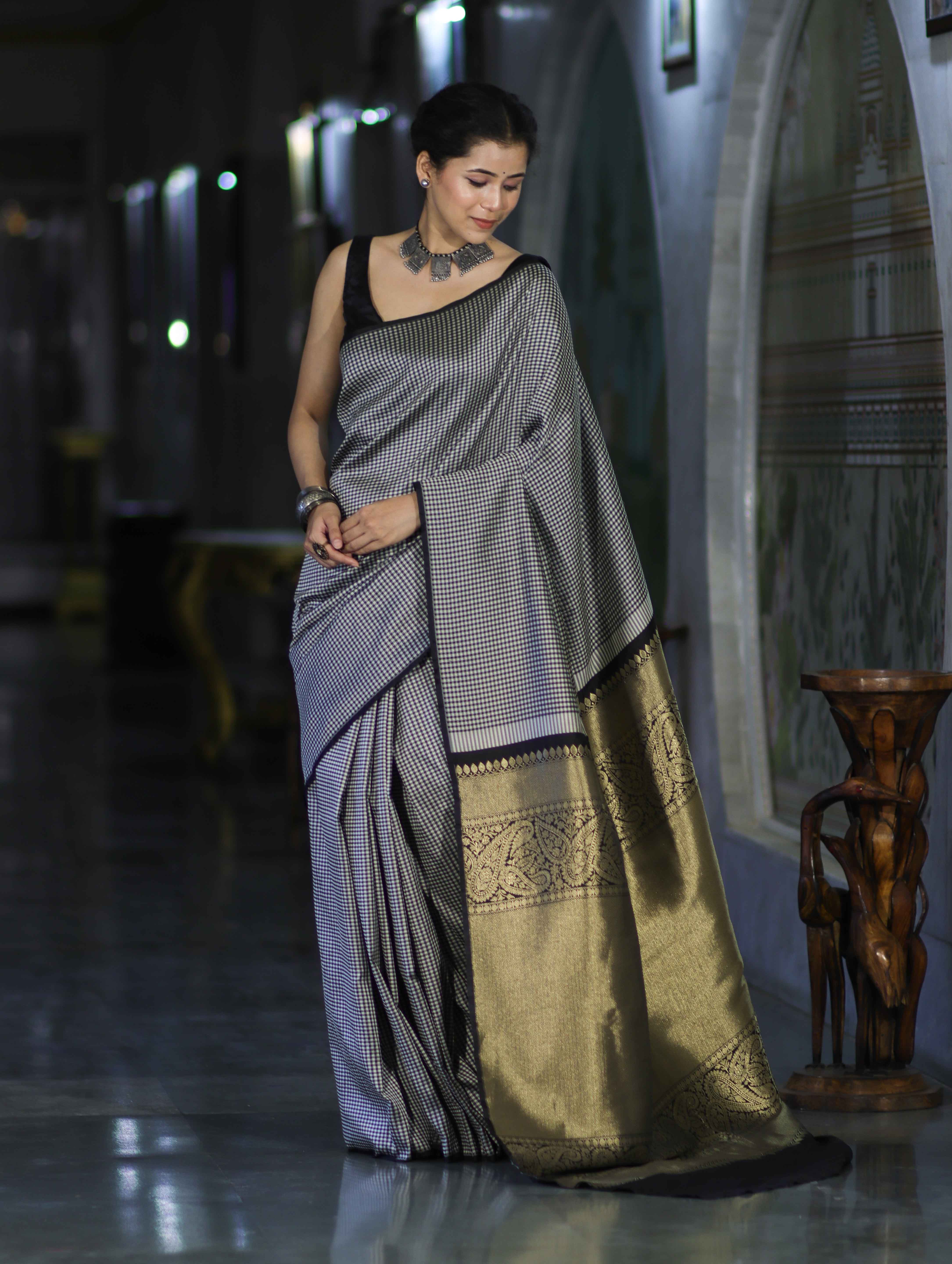 Banarasee Semi Silk Saree With Checks Pattern & Zari Woven Pallu-Black & White