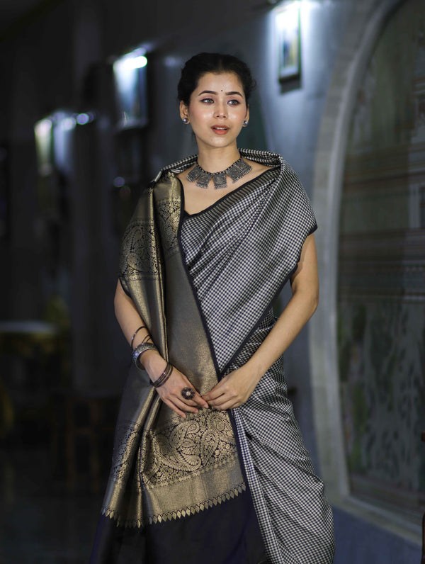 Banarasee Semi Silk Saree With Checks Pattern & Zari Woven Pallu-Black & White