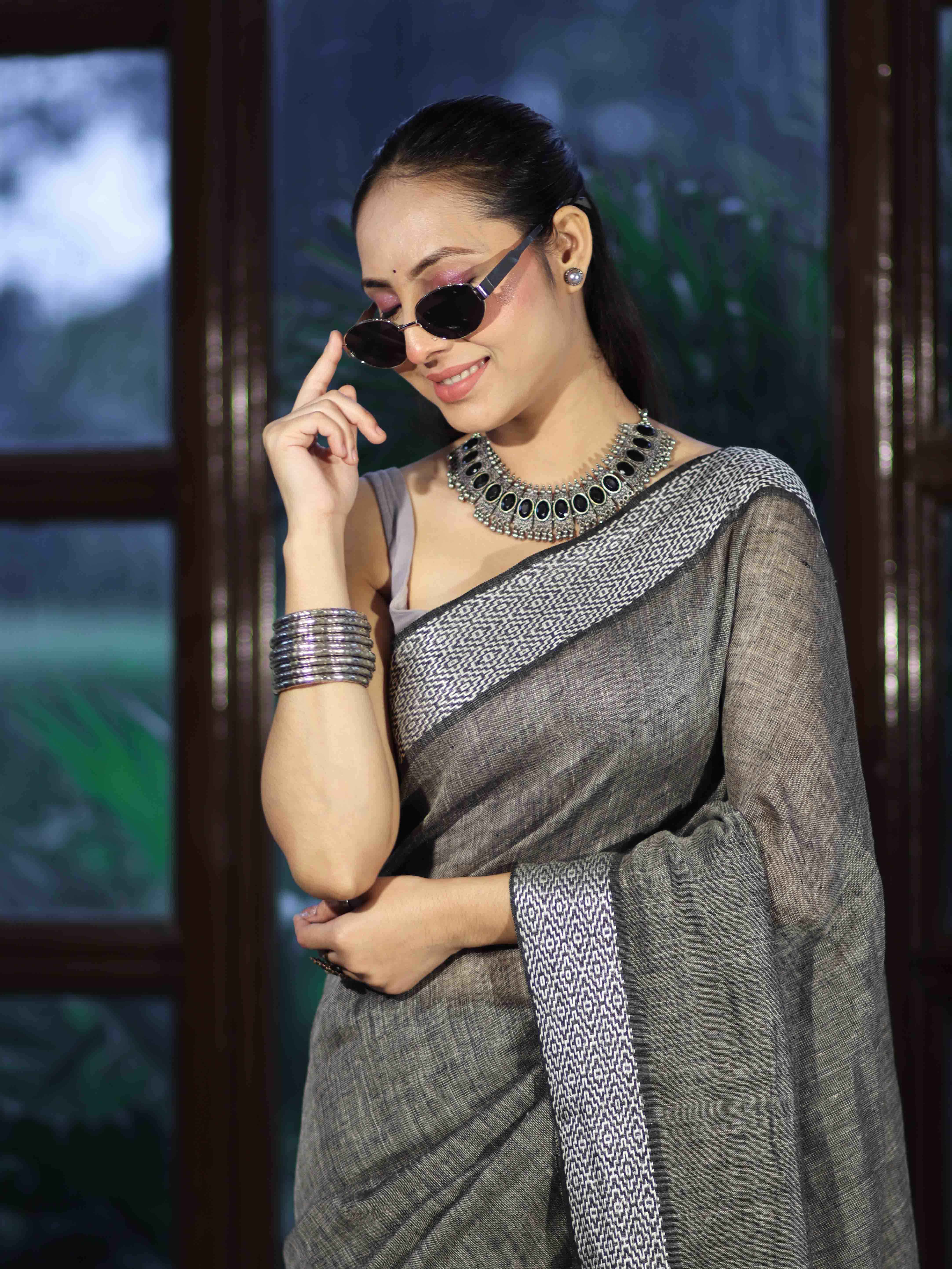 Bhagalpur Handloom Pure Linen Cotton Saree With Resham Embroidered Border-Grey