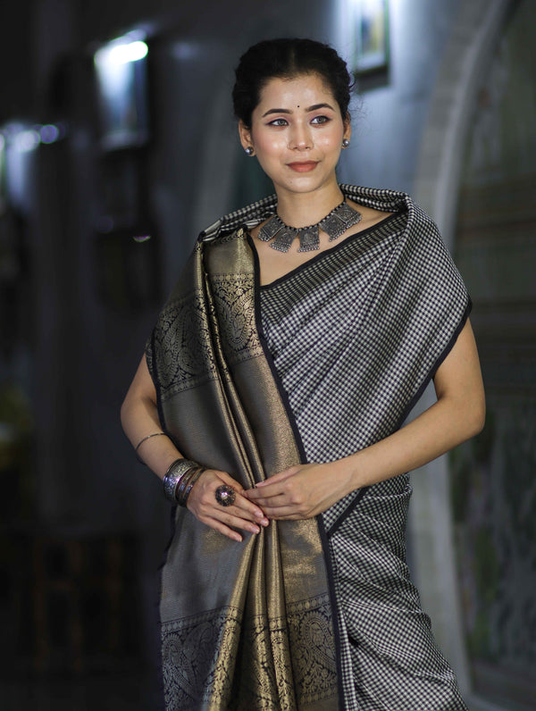Banarasee Semi Silk Saree With Checks Pattern & Zari Woven Pallu-Black & White