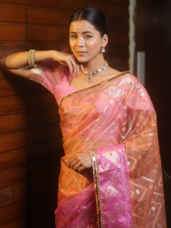Banarasee Organza Saree With Gold Zari Jaal Design & Dual Color-Peach & Pink