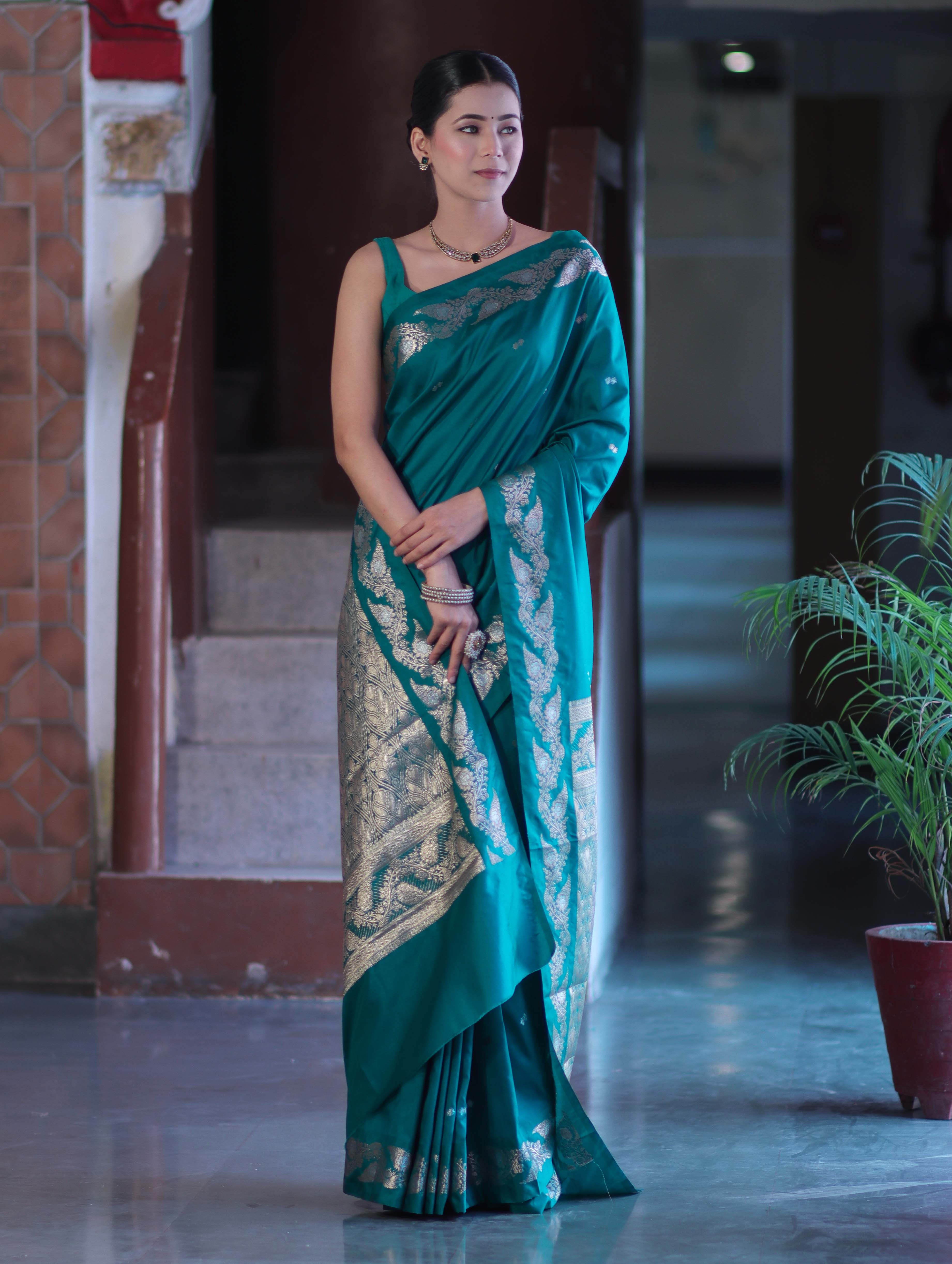 Banarasee Handloom Semi Silk Saree With Sona Rupa Zari Buti Design & Floral Border-Teal Green