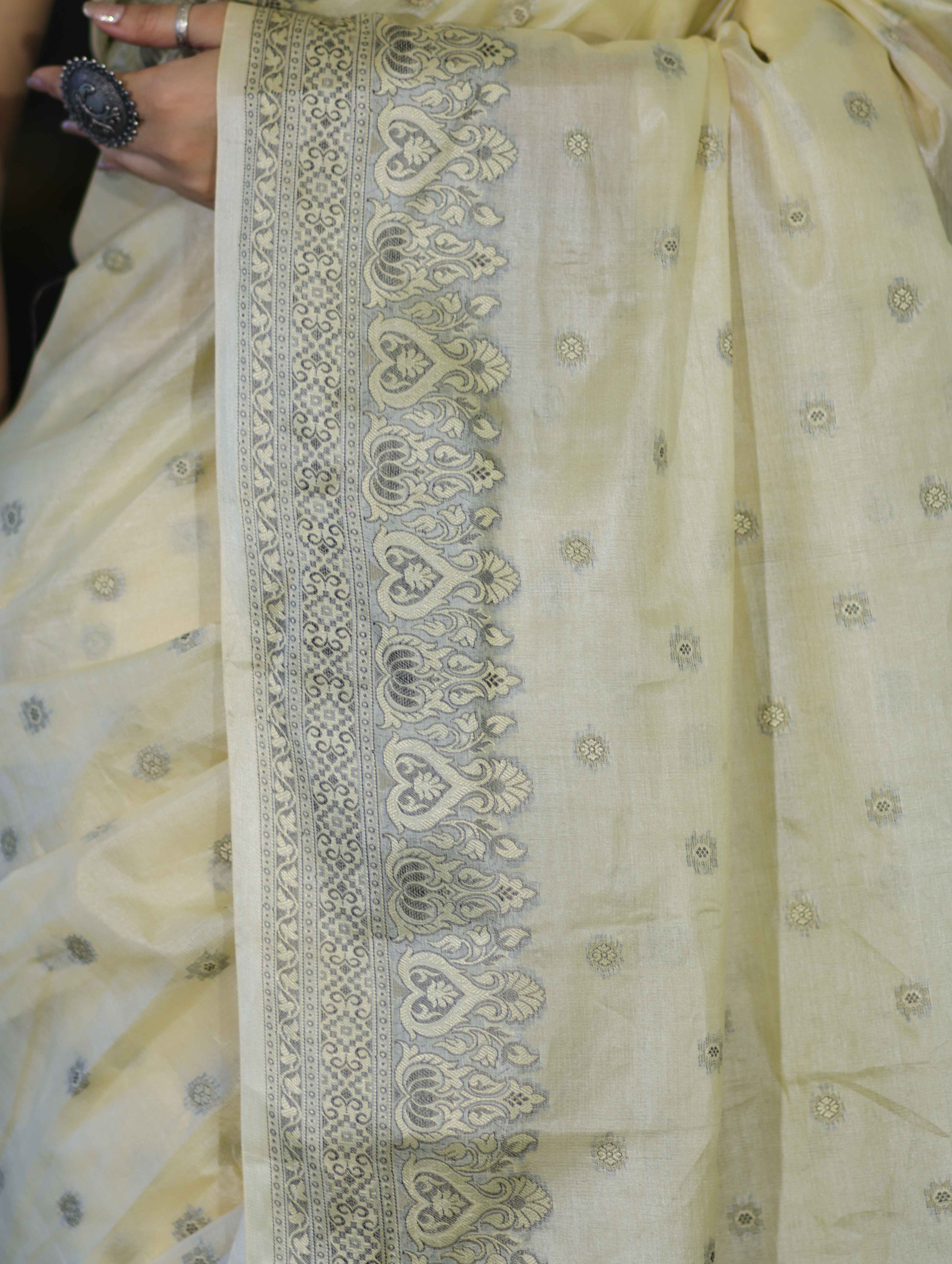 Banarasee Handwoven Pure Tussar Saree With Woven Resham Design-Light Yellow