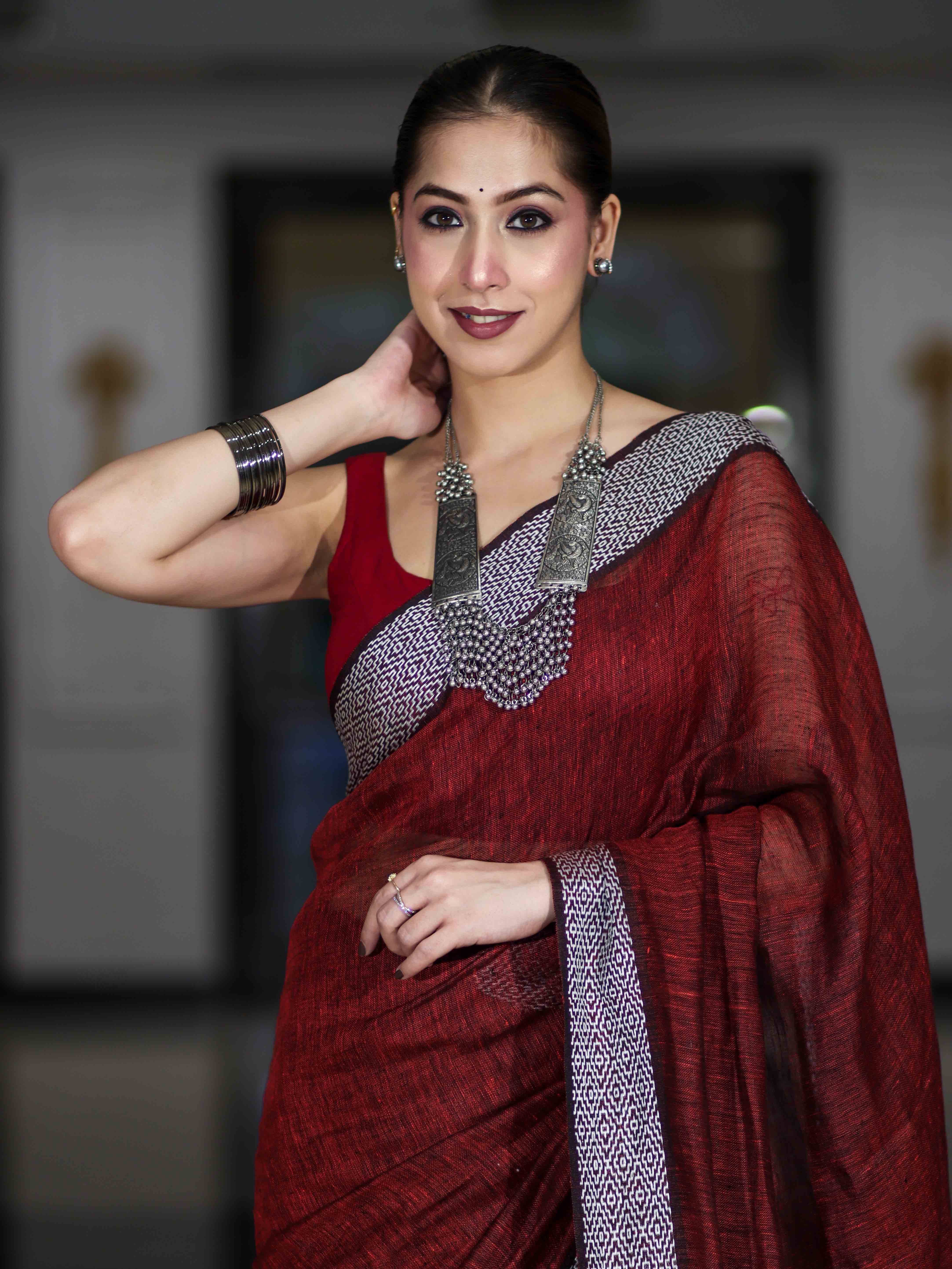 Bhagalpur Handloom Pure Linen Cotton Saree With Resham Embroidered Border-Maroon