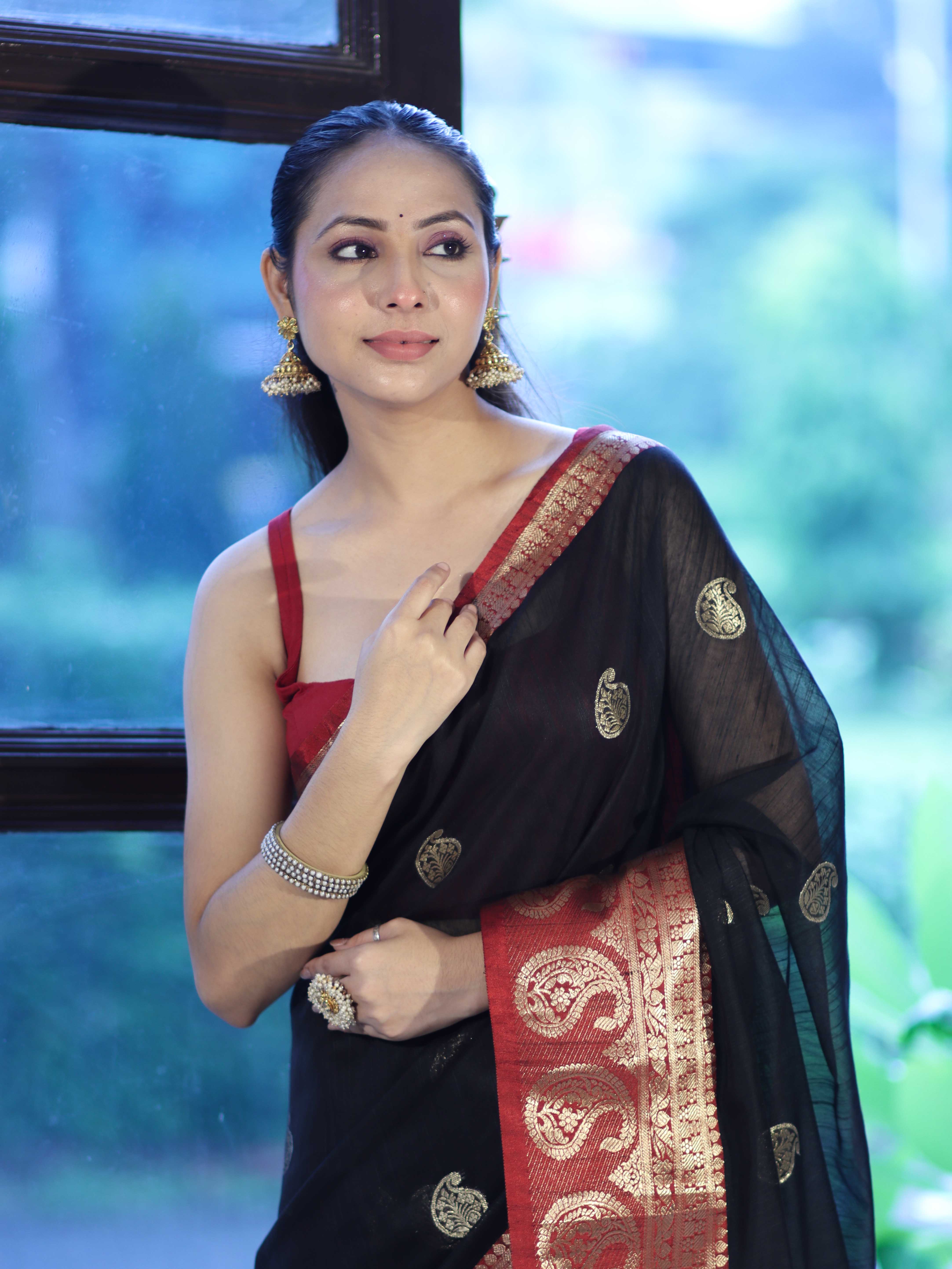 Banarasee Handloom Cotton Silk Saree With Zari Work & Contrast Border-Black & Maroon