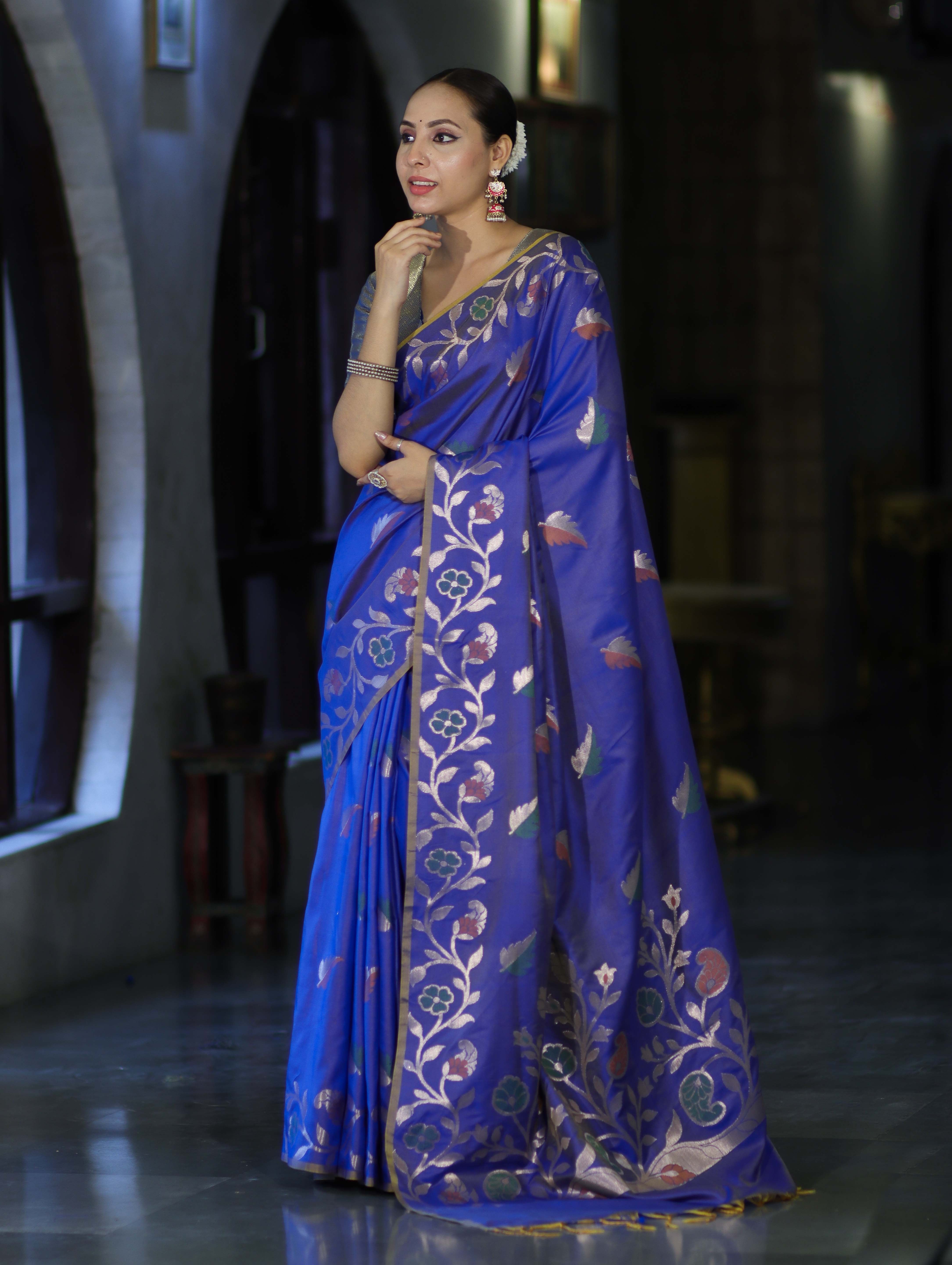 Banarasee Handloom Semi Silk Saree With Leaf Pattern & Floral Zari Border-Blue (Dual Tone)