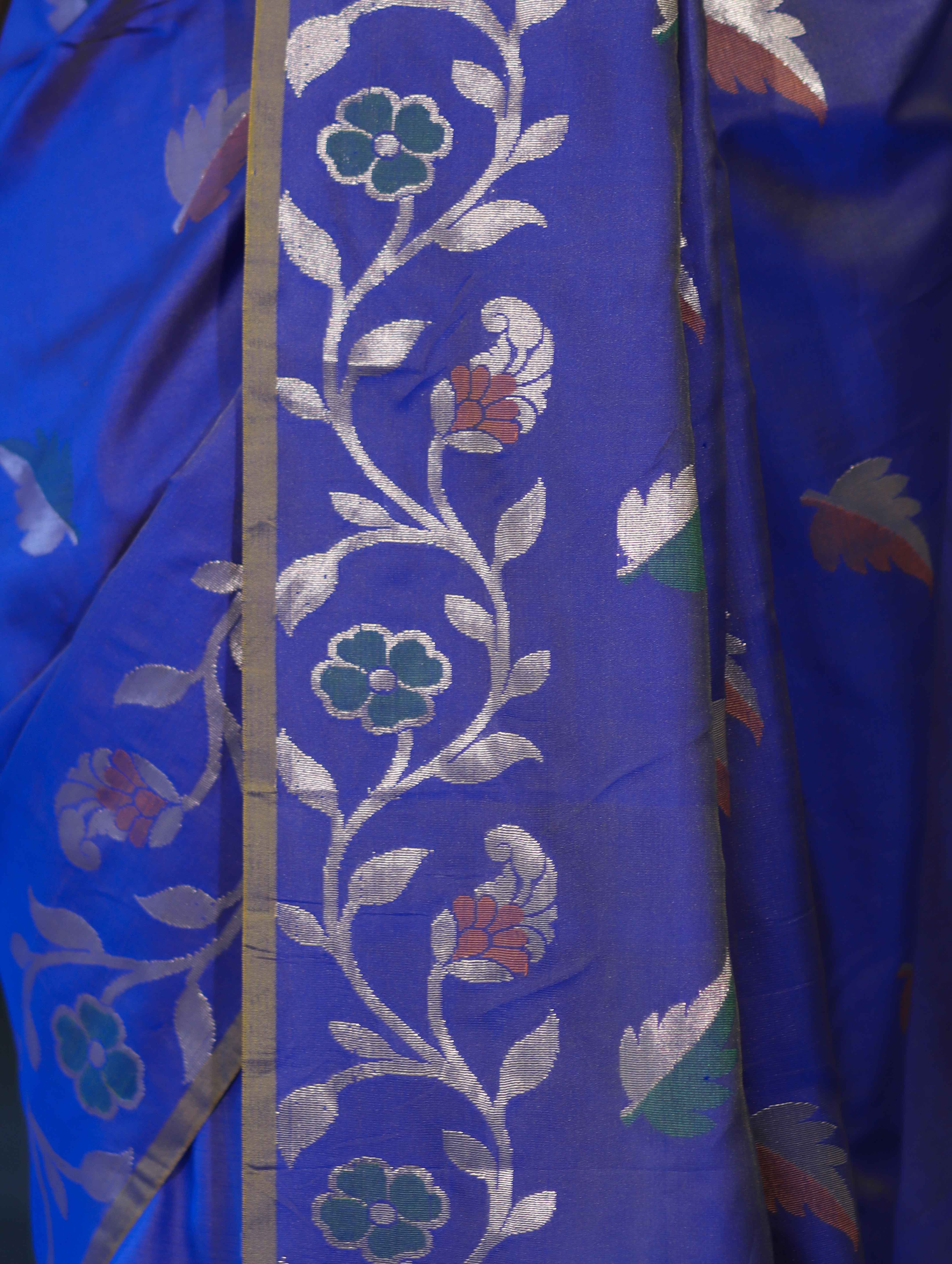 Banarasee Handloom Semi Silk Saree With Leaf Pattern & Floral Zari Border-Blue (Dual Tone)