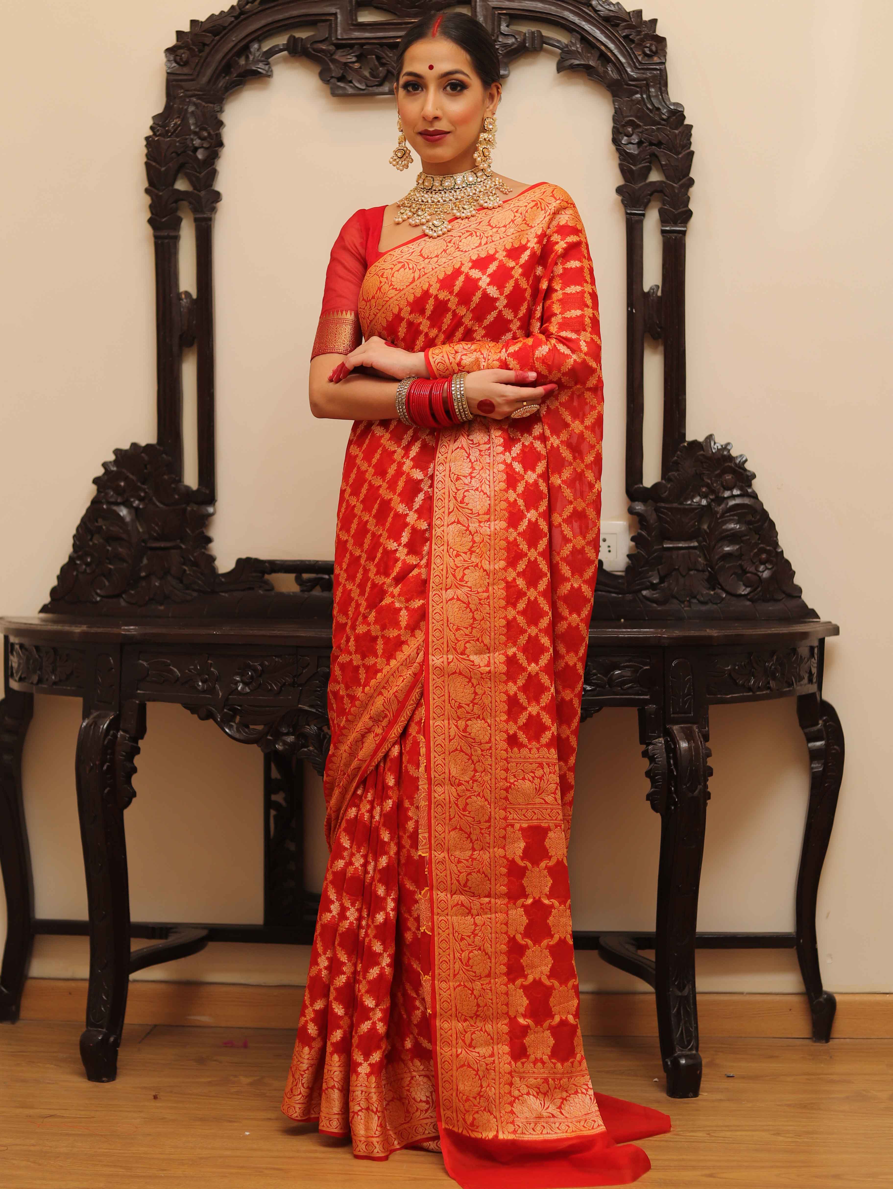 Banarasee Chiffon Floral Zari Jaal Border Saree-Red