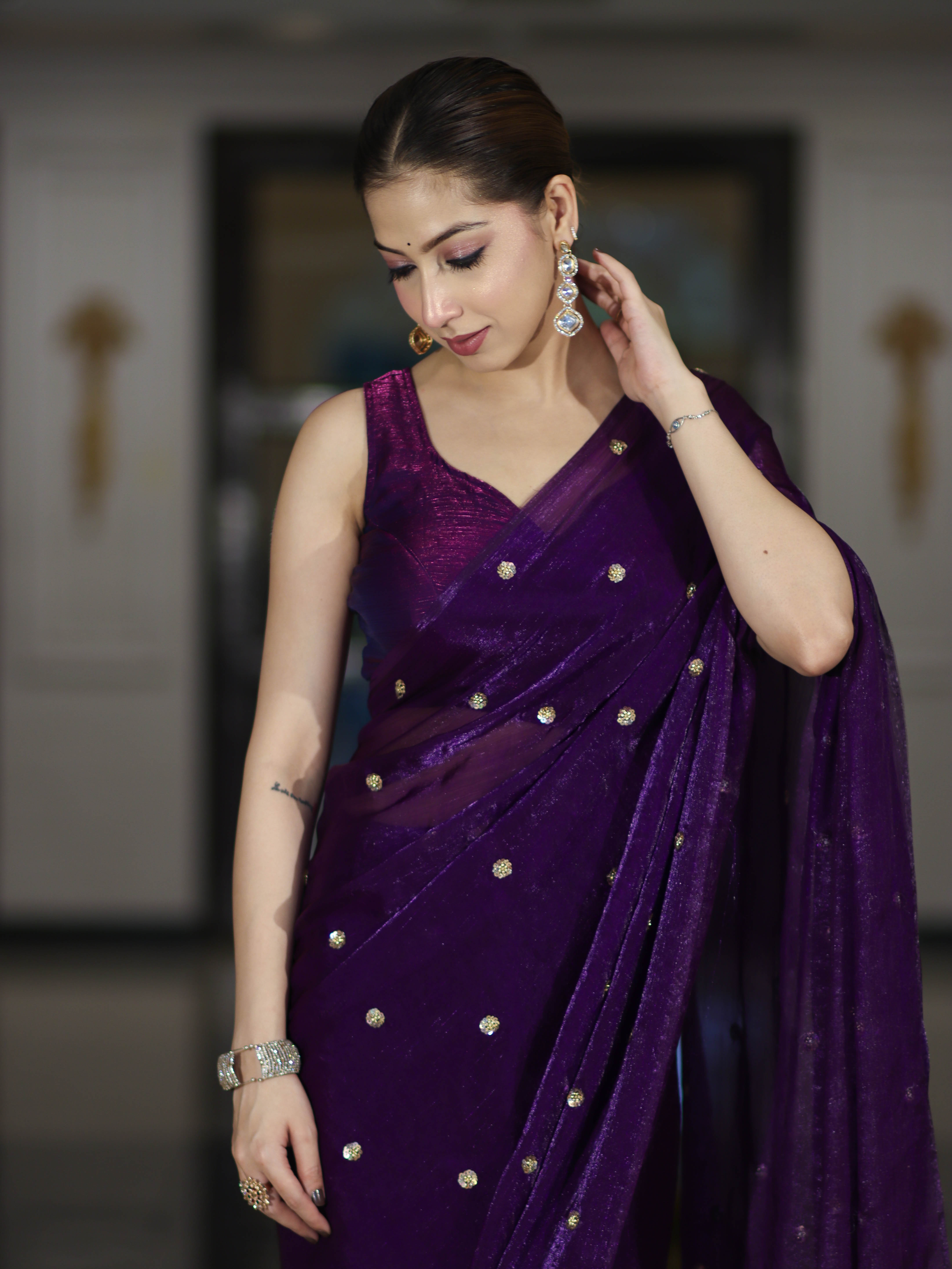 Banarasee Handwoven Dual Shaded Chiffon Saree With Aari Motifs-Violet