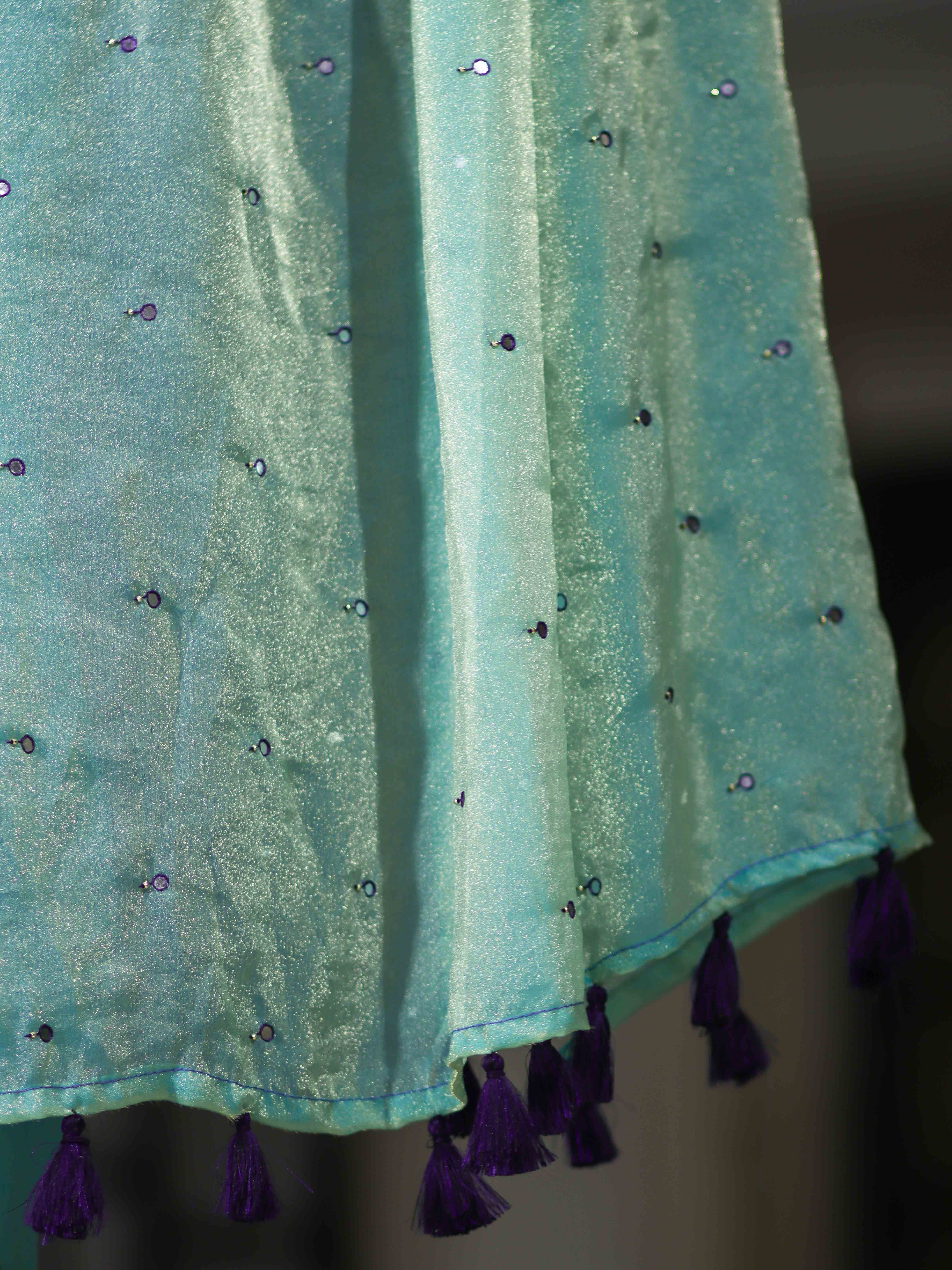 Banarasee Handwoven Dual Shaded Chiffon Saree With Mirror Work-Turquoise Green