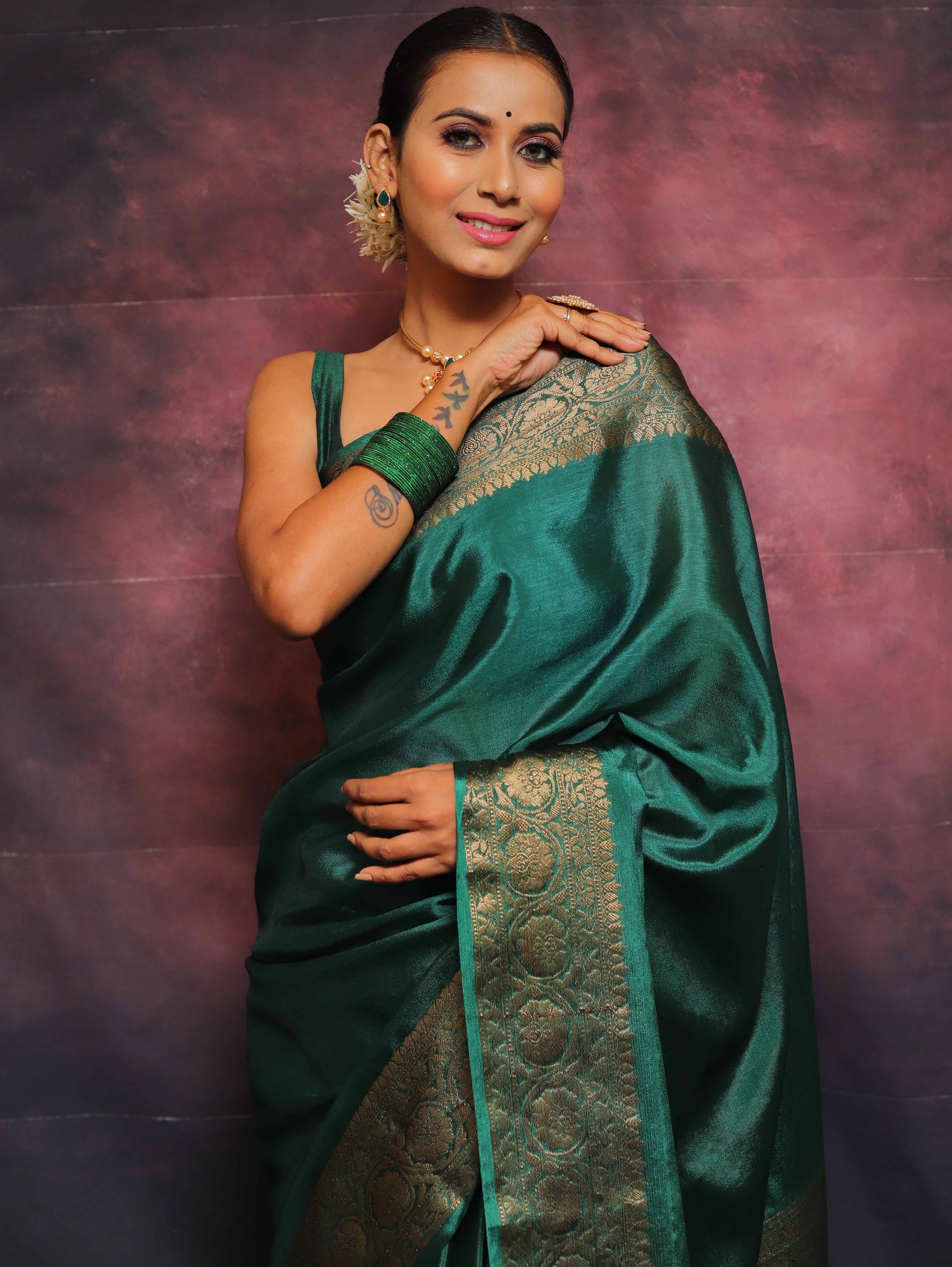 Banarasee Handwoven Semi Silk Plain Saree With Zari Border-Green