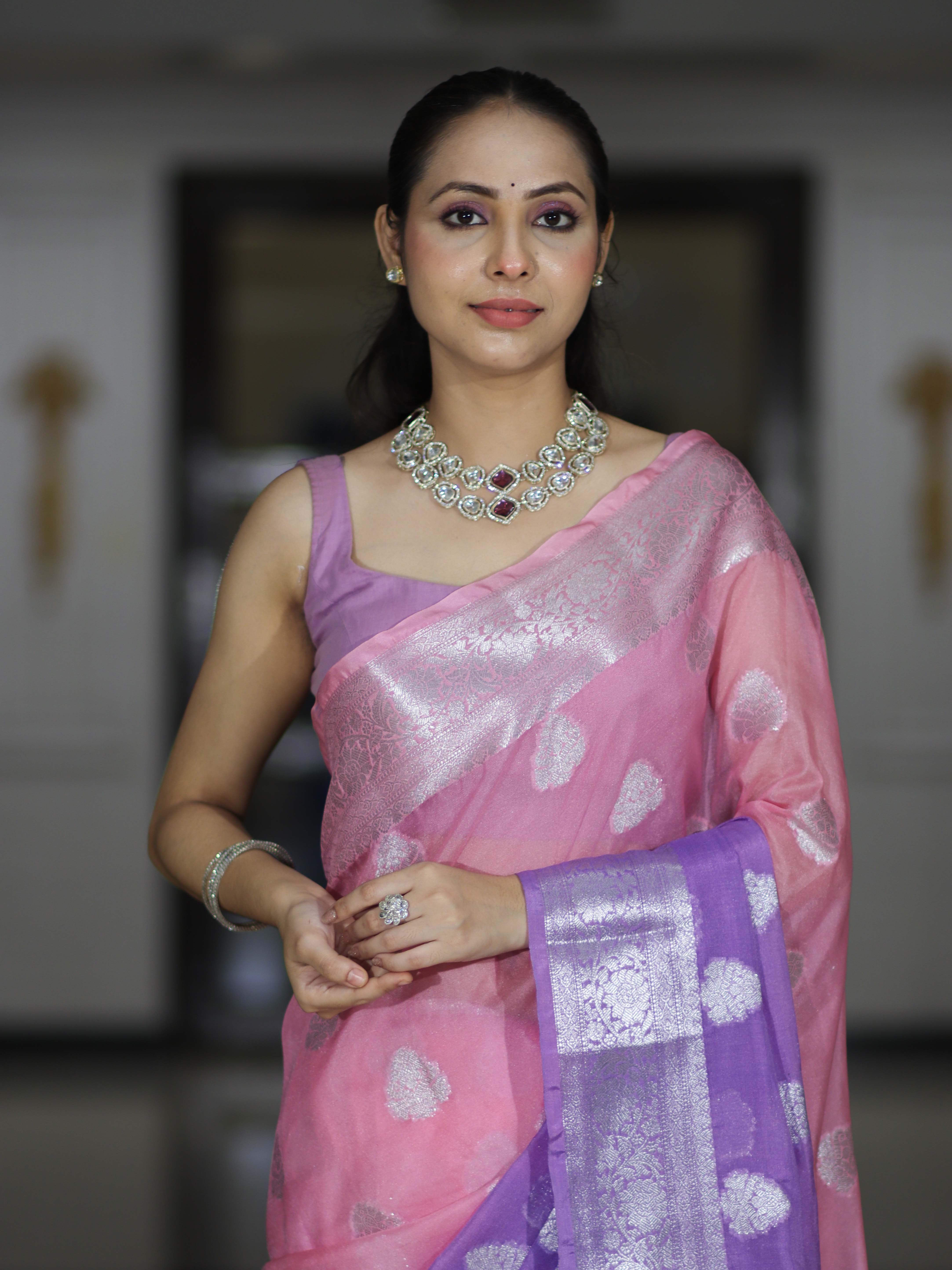 Banarasee Handwoven Dual Color Semi-Chiffon Saree With Zari Work-Lavender & Pink