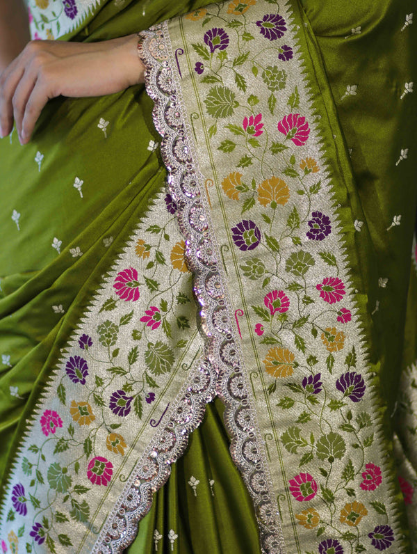 Banarasee Handloom Mashru Silk Saree With Buti Design Meenadar Border & Pallu-Green