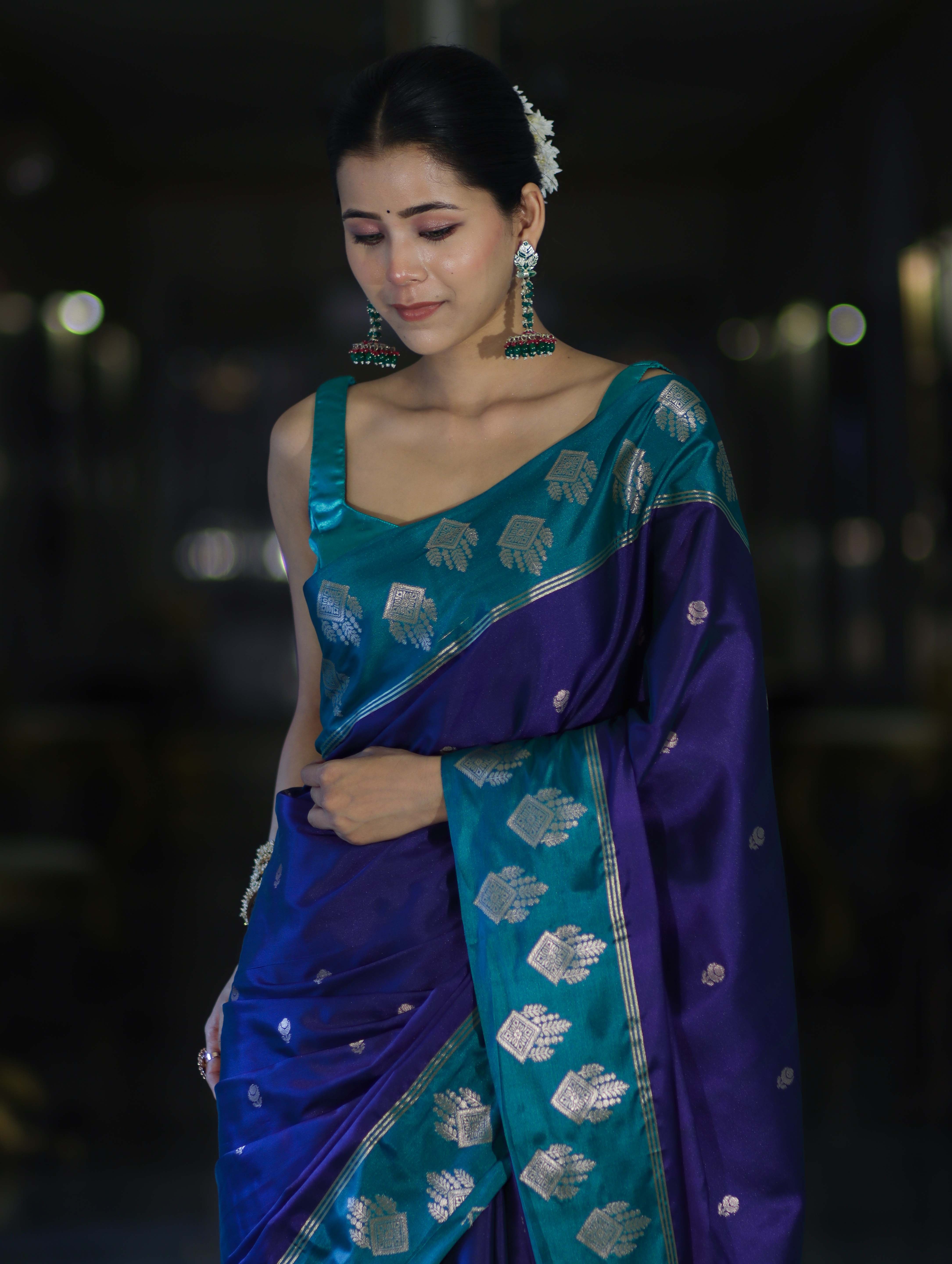 Banarasee Handloom Dual Tone Semi Silk Saree With Buti Design & Contrast Border-Violet & Teal Green