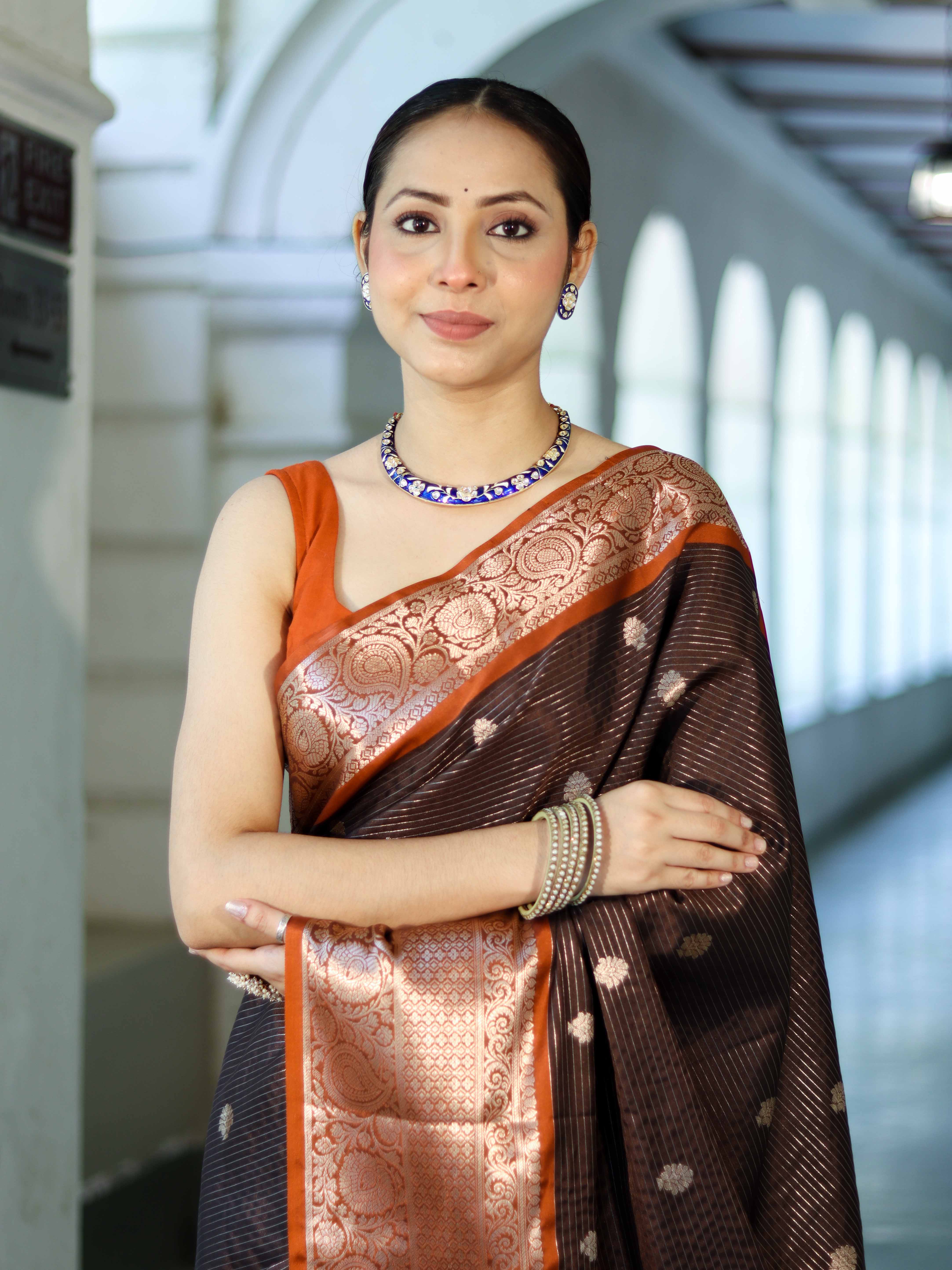 Banarasee Handloom Semi Silk Saree With Buti Design Stripe Pattern & Contrast Border-Brown & Rust