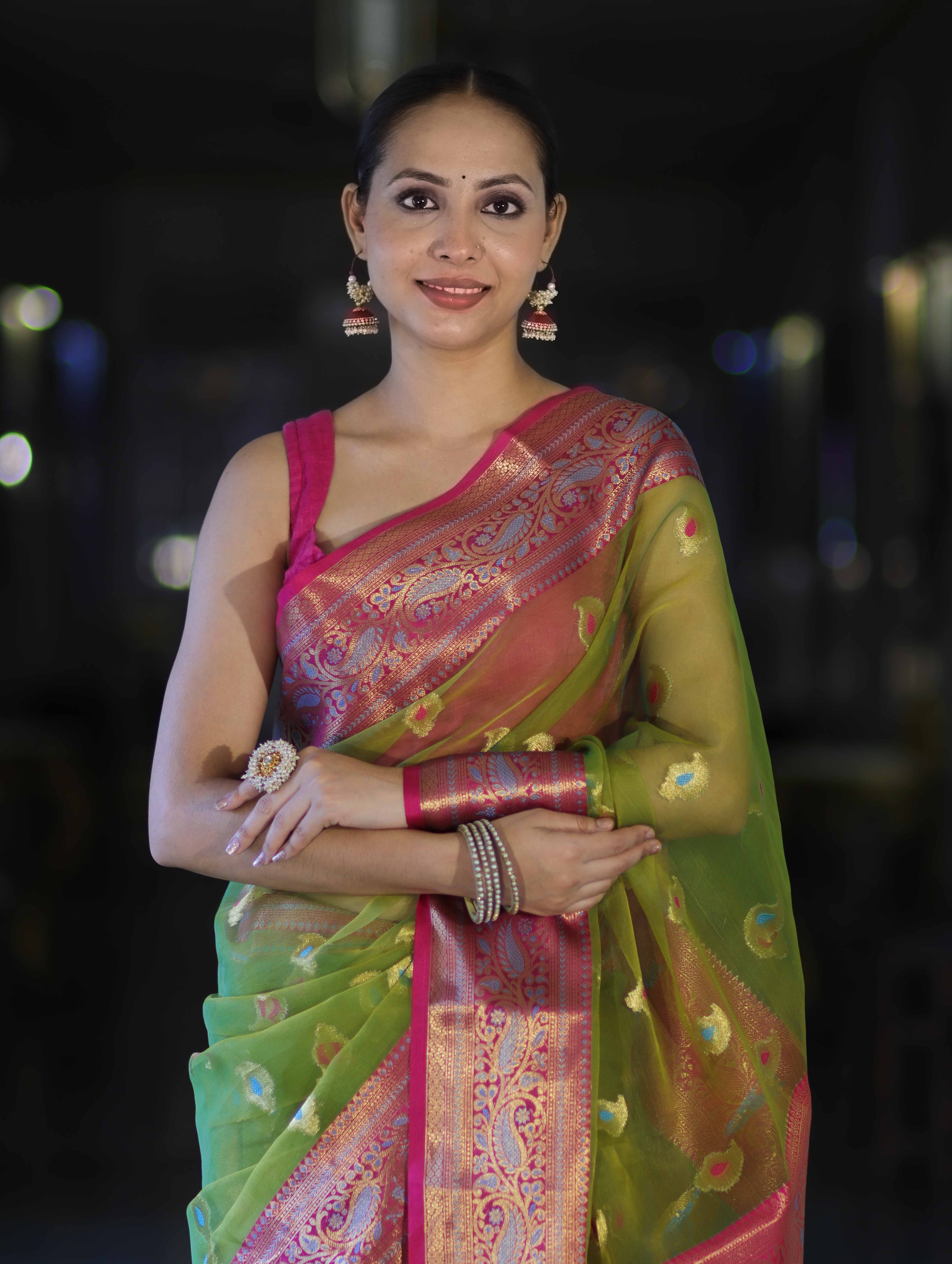 Banarasee Dual Tone Organza Mix Saree With Resham Zari Work & Contrast Border-Green & Pink