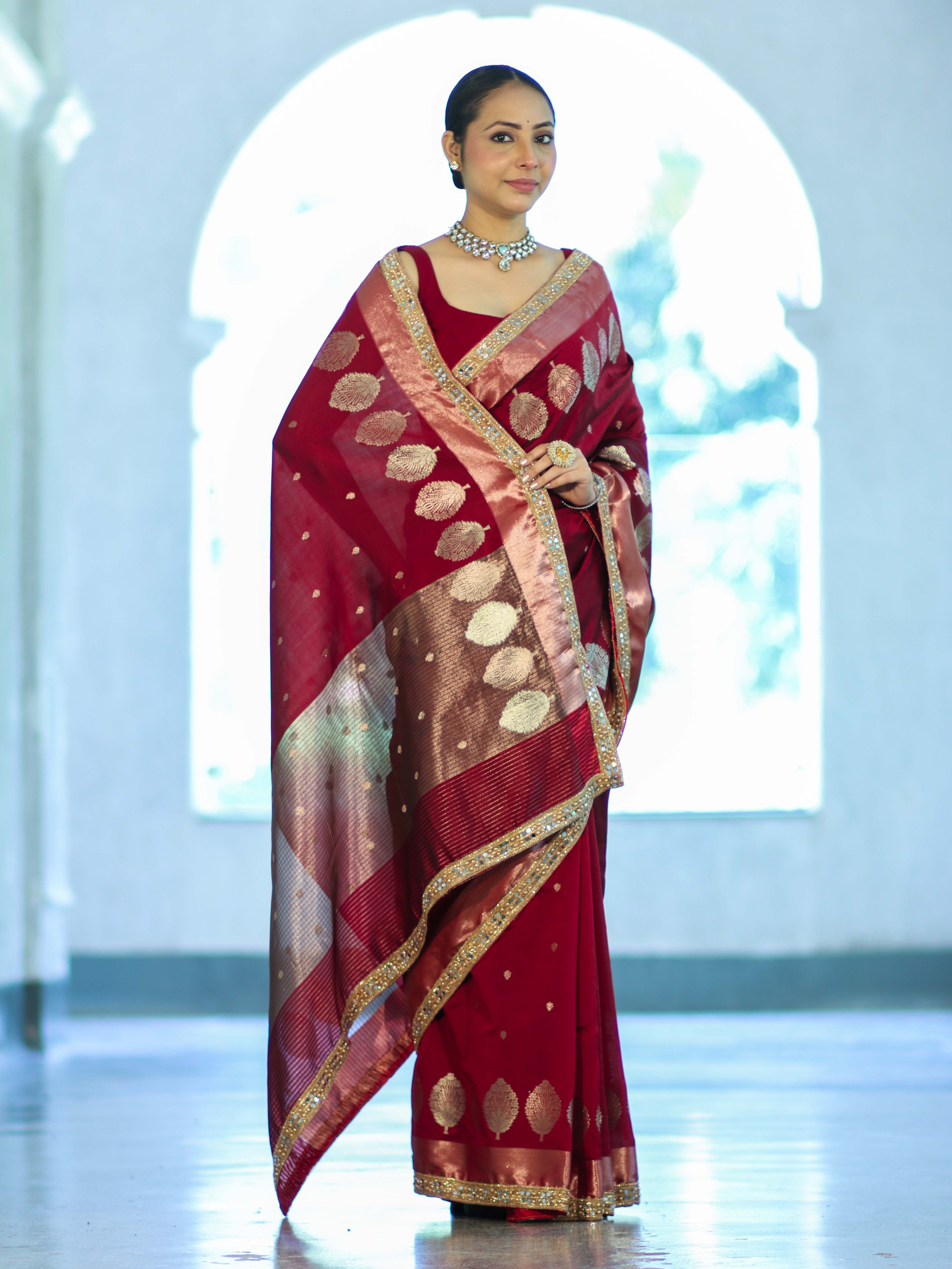 Banarasee Handloom Semi Silk Saree With Sona Rupa Zari Buti Design & Lace Border-Maroon