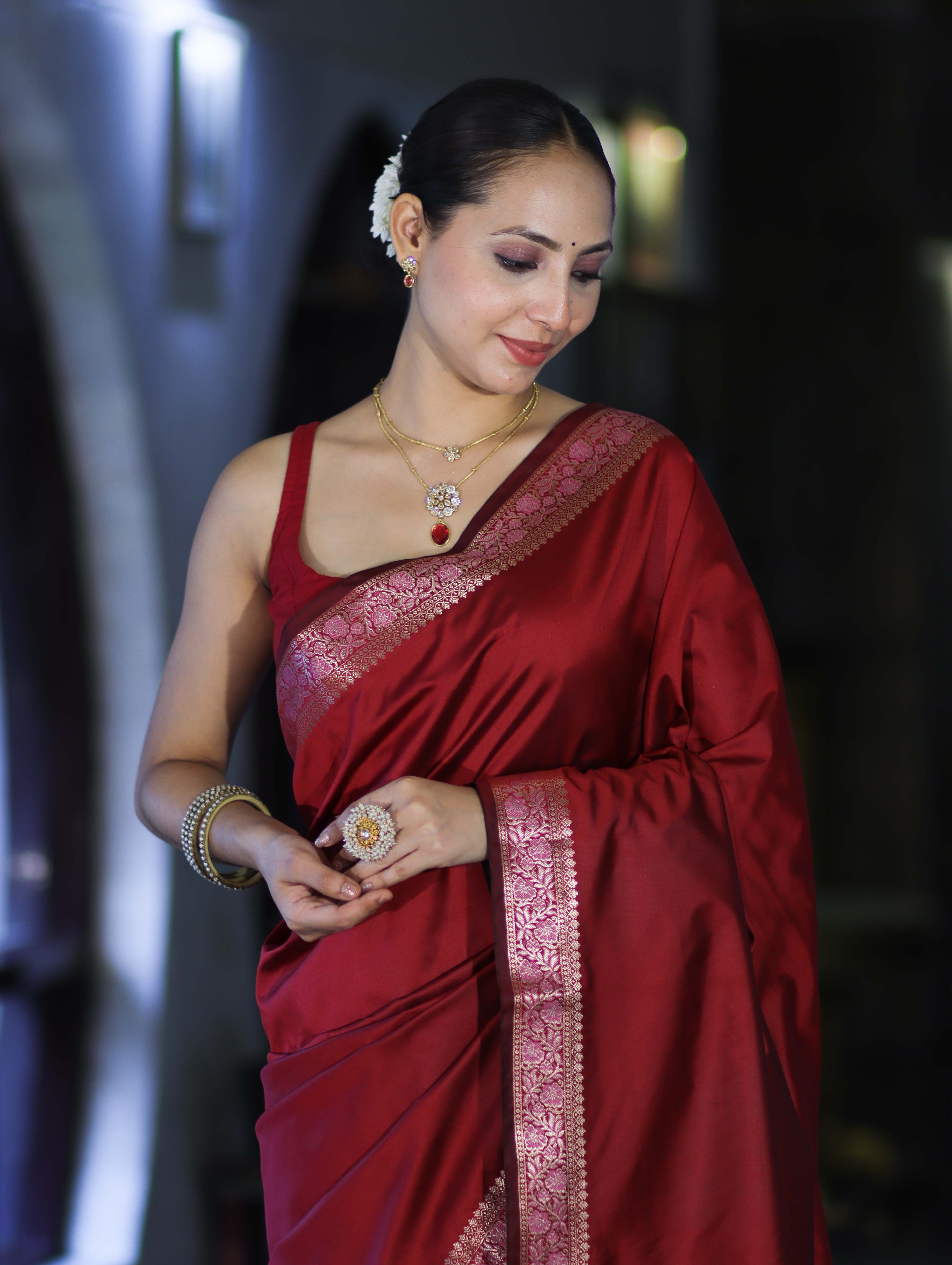 Banarasee Handloom Semi Silk Plain Saree With Floral Zari Border-Deep Maroon