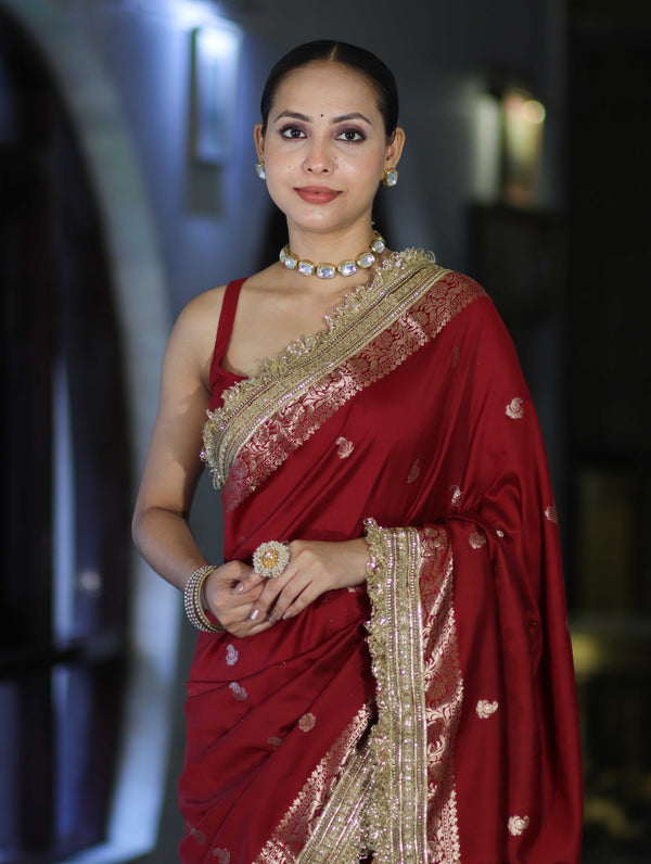Banarasee Handloom Semi Silk Saree With Zari Buti Design Border & Lace-Maroon