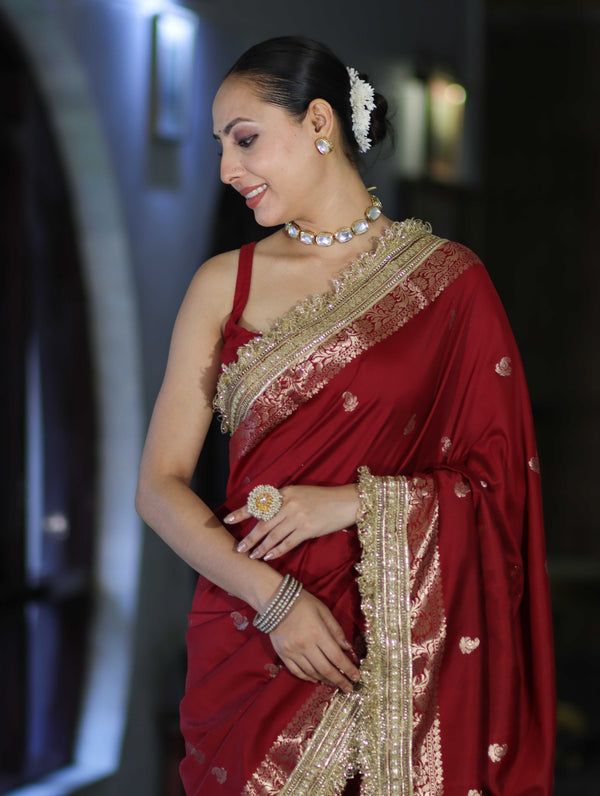 Banarasee Handloom Semi Silk Saree With Zari Buti Design Border & Lace-Maroon