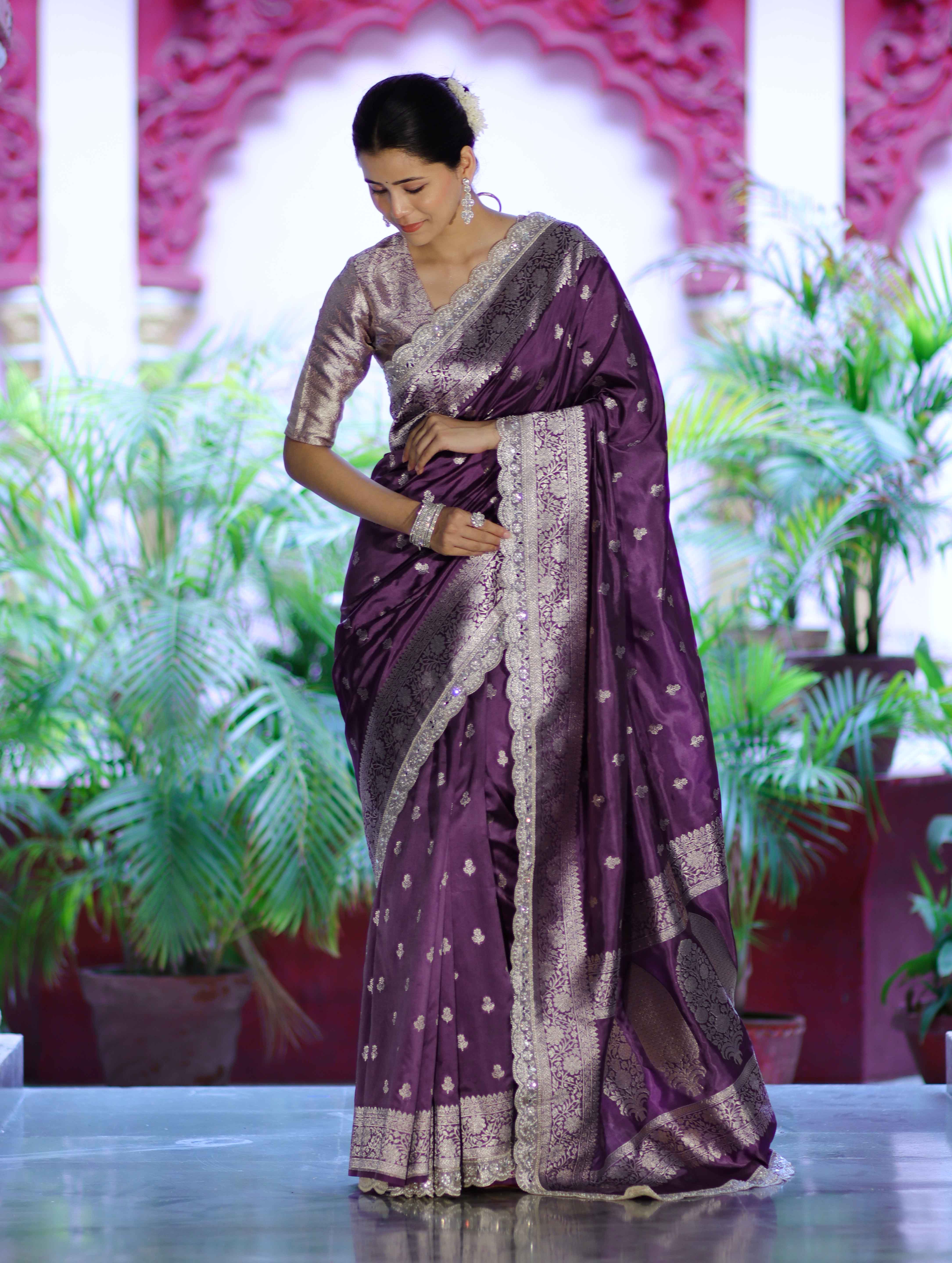 Banarasee Handloom Soft Silk Saree With Zari Buti Design Floral Border & Lace-Mauve