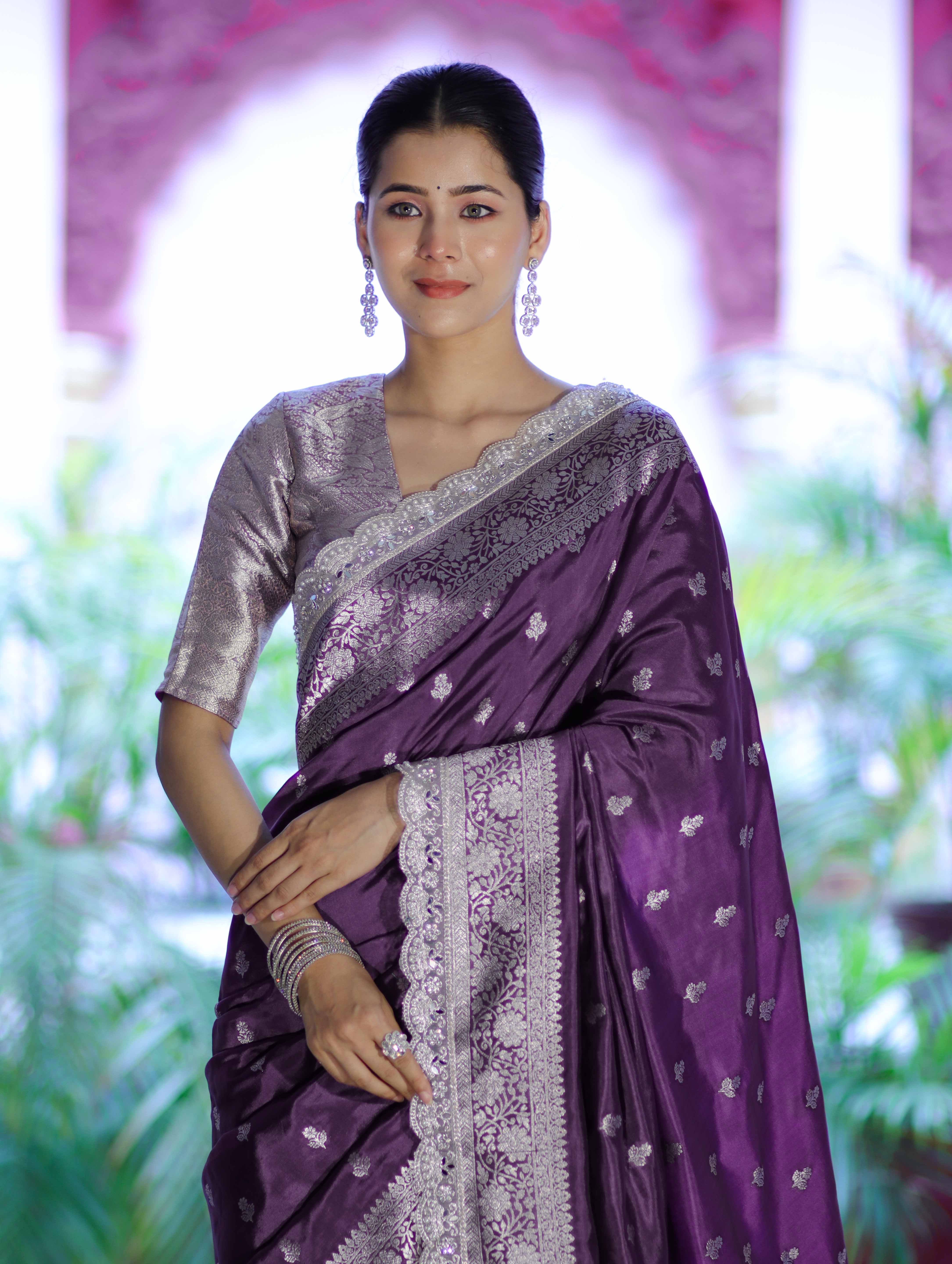 Banarasee Handloom Soft Silk Saree With Zari Buti Design Floral Border & Lace-Mauve