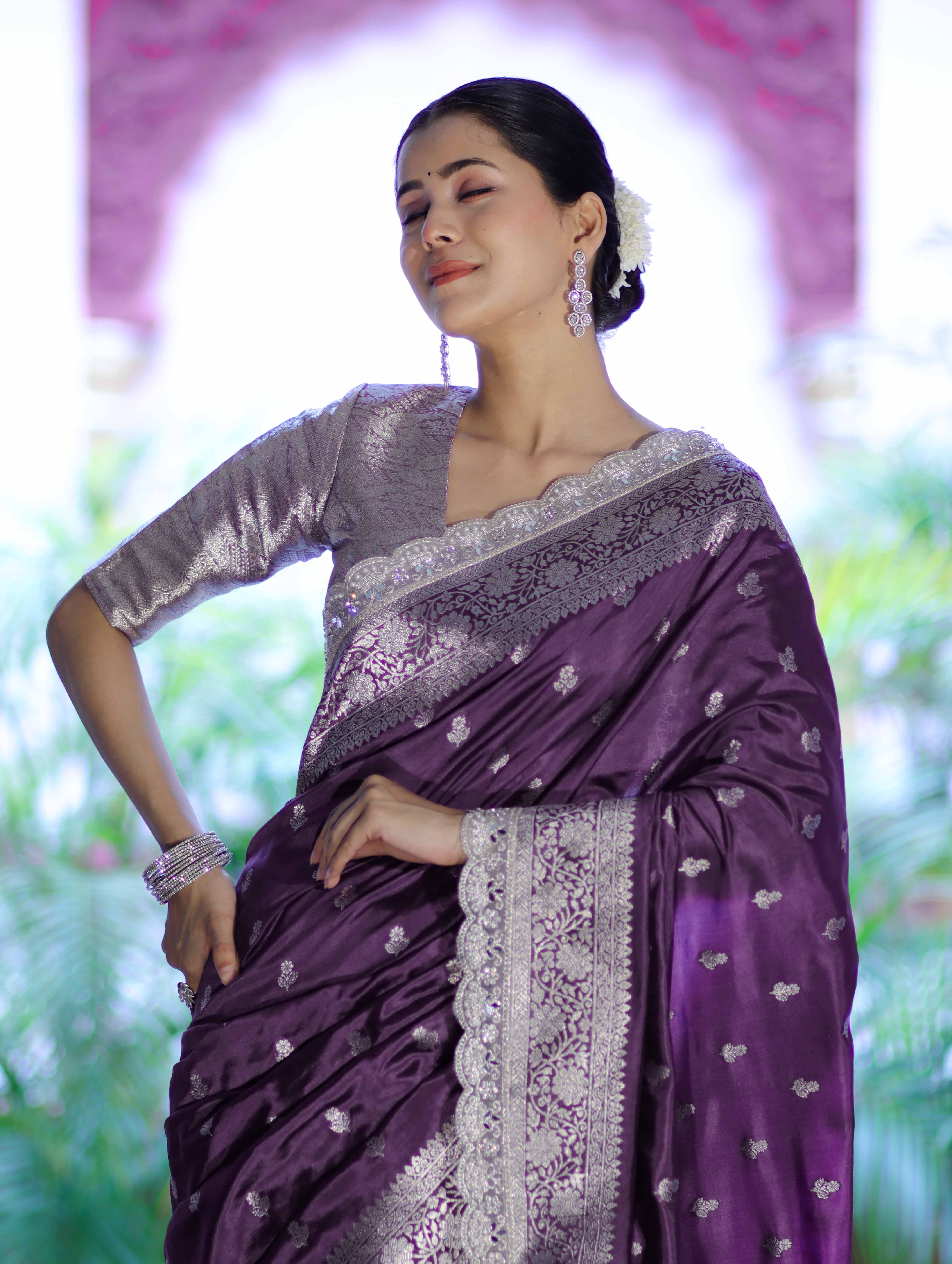 Banarasee Handloom Soft Silk Saree With Zari Buti Design Floral Border & Lace-Mauve