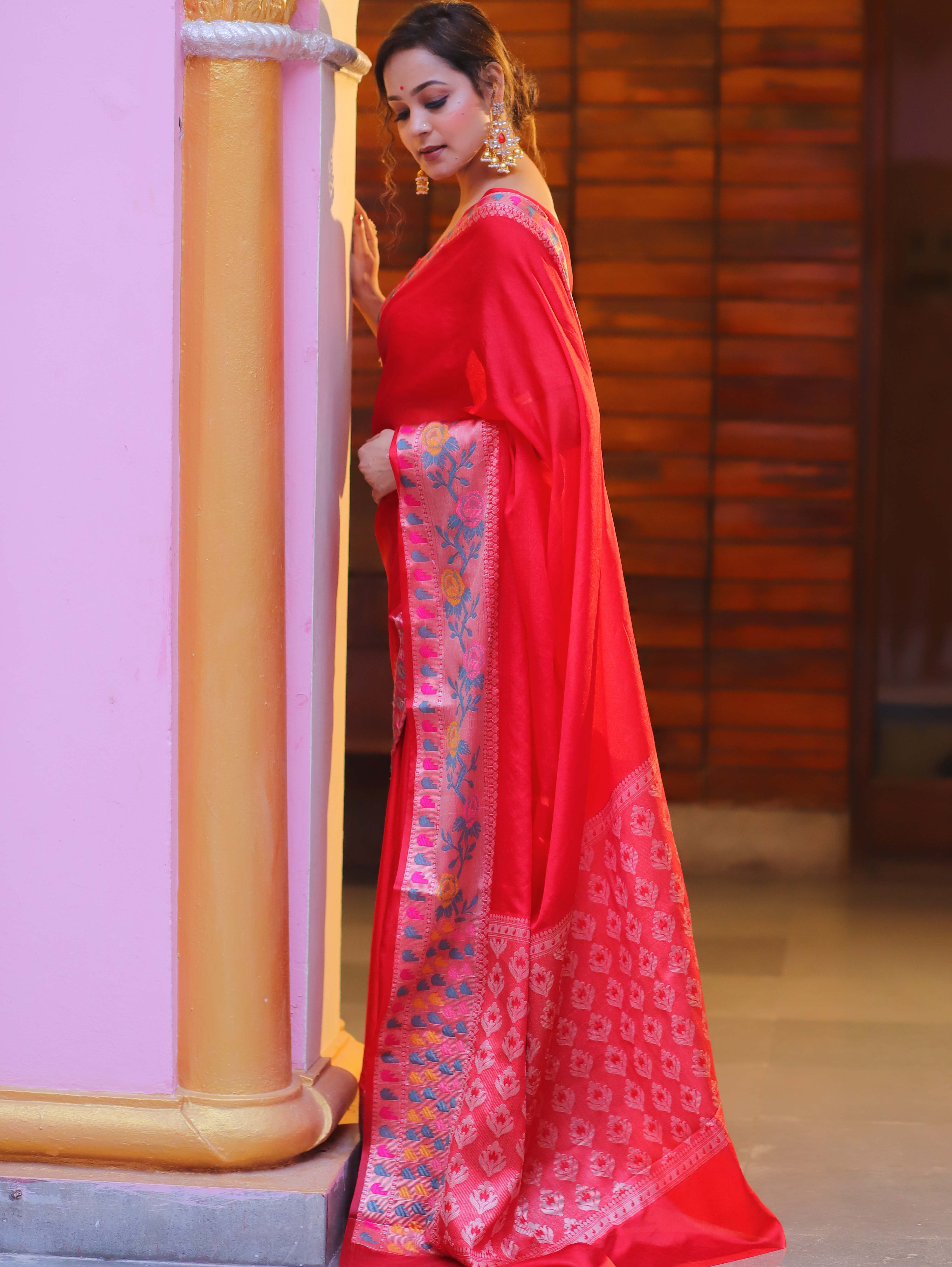 Banarasee Handwoven Semi Silk Plain Saree With Broad Zari & Meena Border-Red