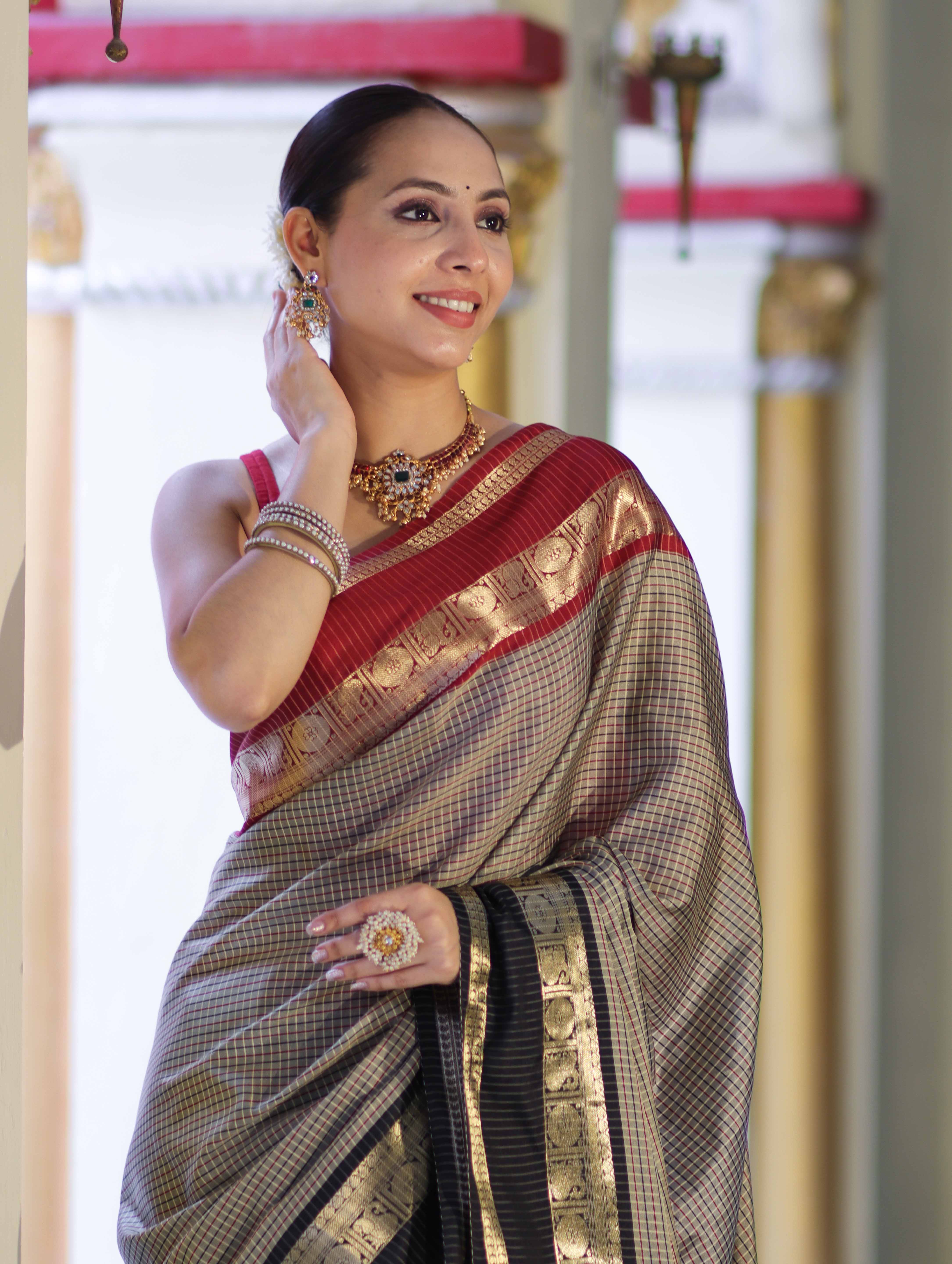 Banarasee Handloom Semi Silk Saree With Checks Design & Contrast Border-Grey & Black