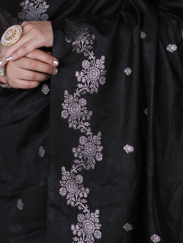 Banarasee Handloom Semi Silk Saree With Sona Rupa Zari Buti Design & Border-Black