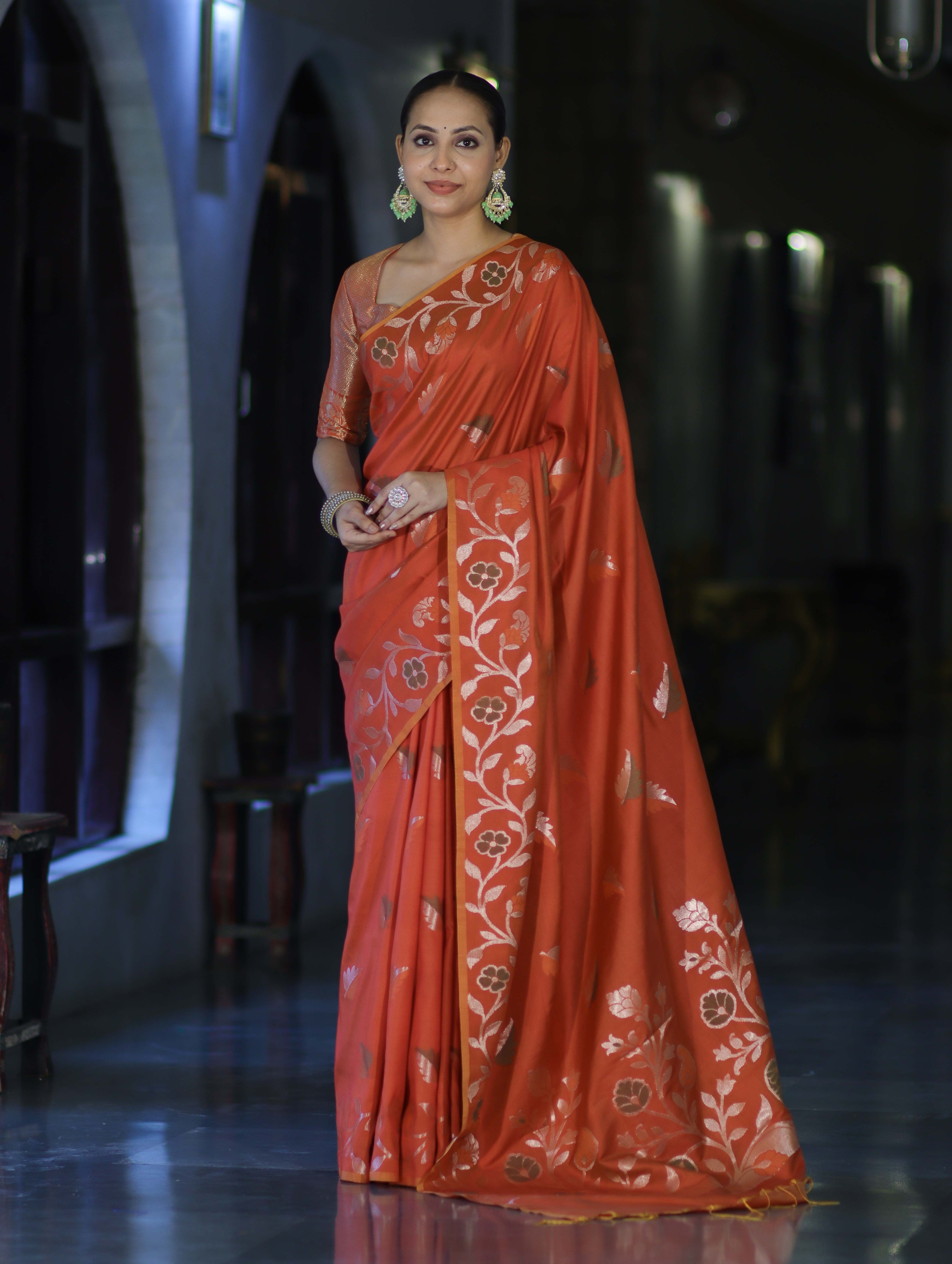Banarasee Handloom Semi Silk Saree With Leaf Pattern & Floral Zari Border-Orange (Dual Tone)