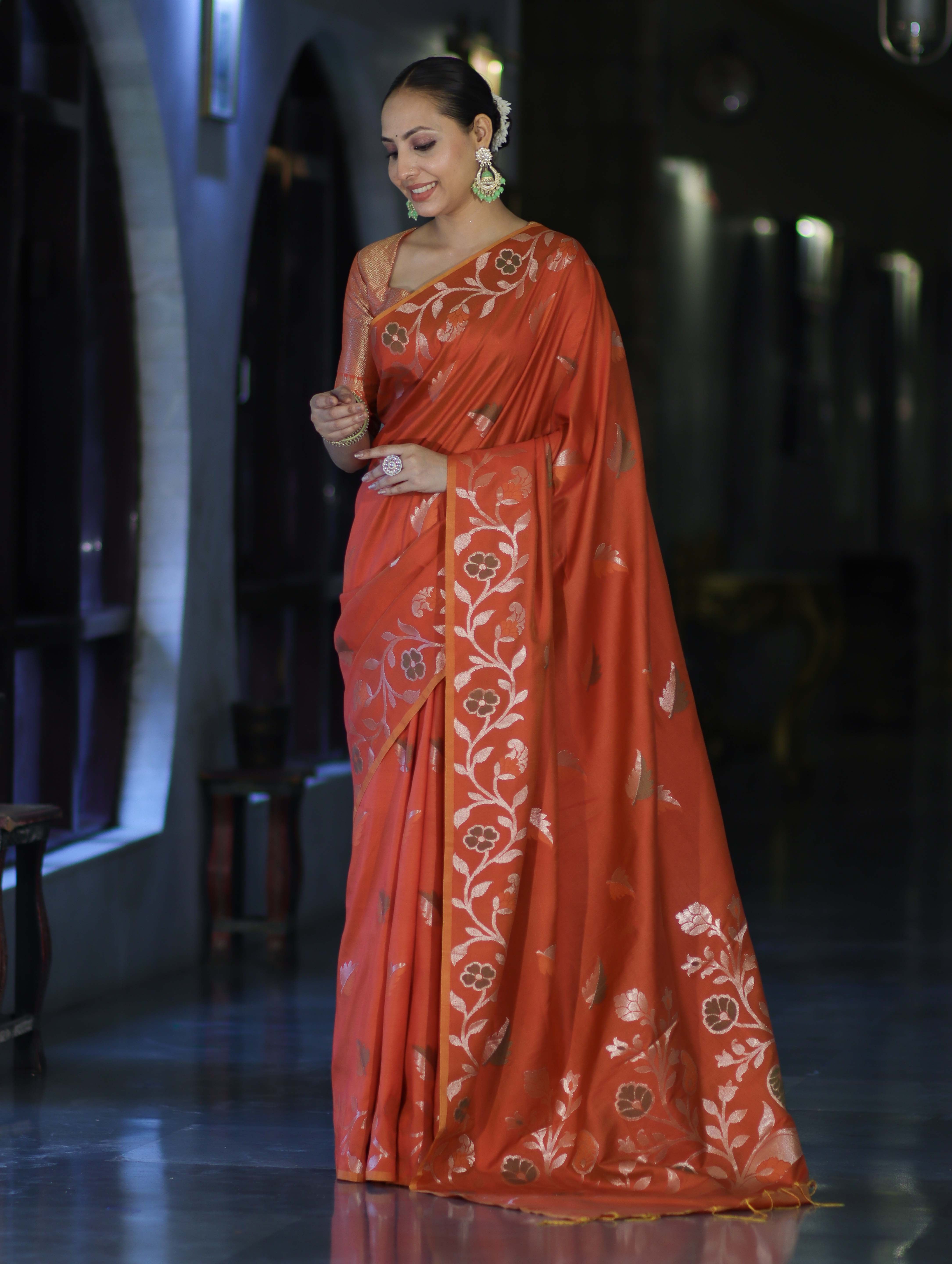 Banarasee Handloom Semi Silk Saree With Leaf Pattern & Floral Zari Border-Orange (Dual Tone)