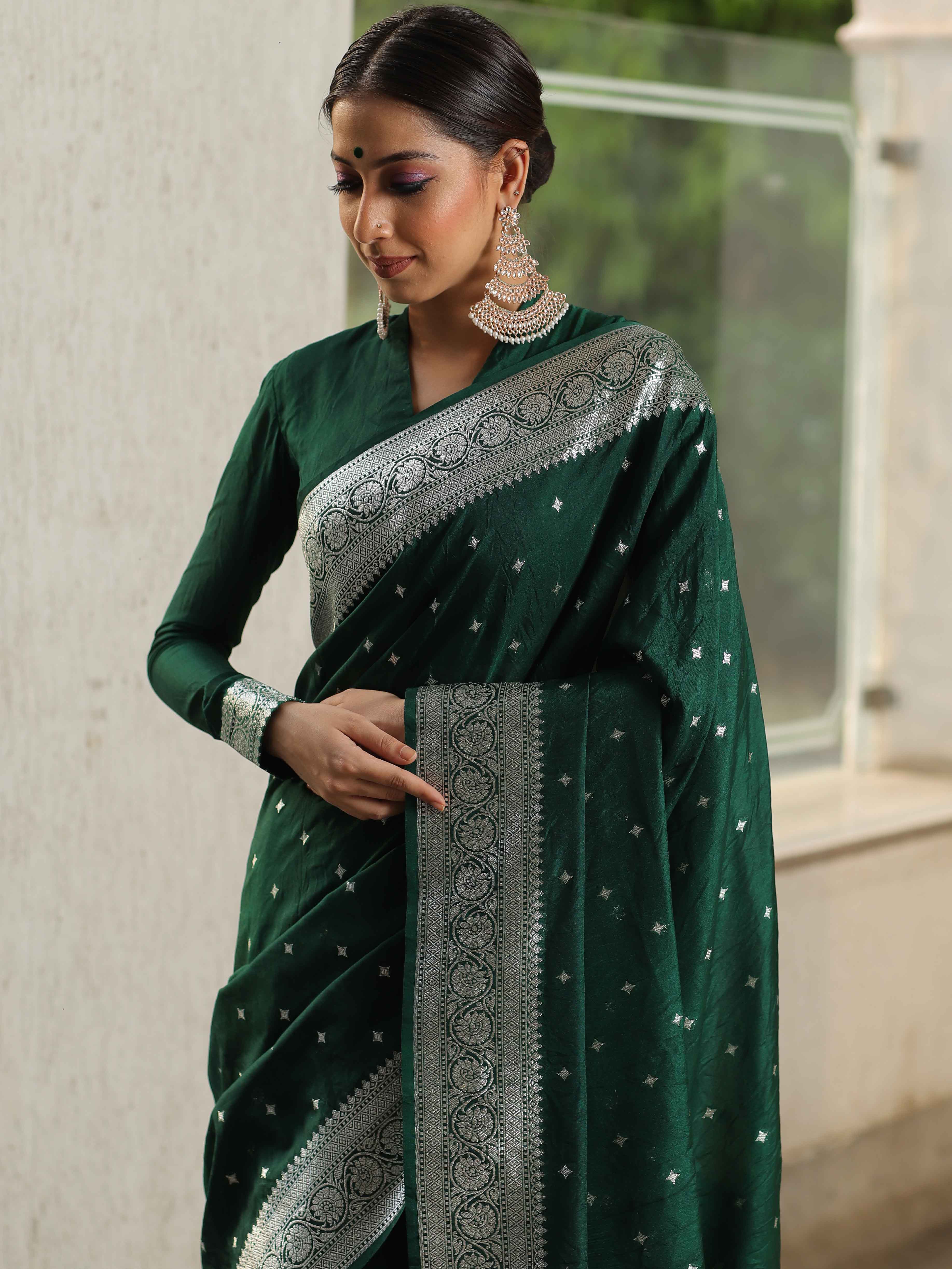 Banarasee Handwoven Faux Georgette Saree With Silver Zari Star Buti Design-Green