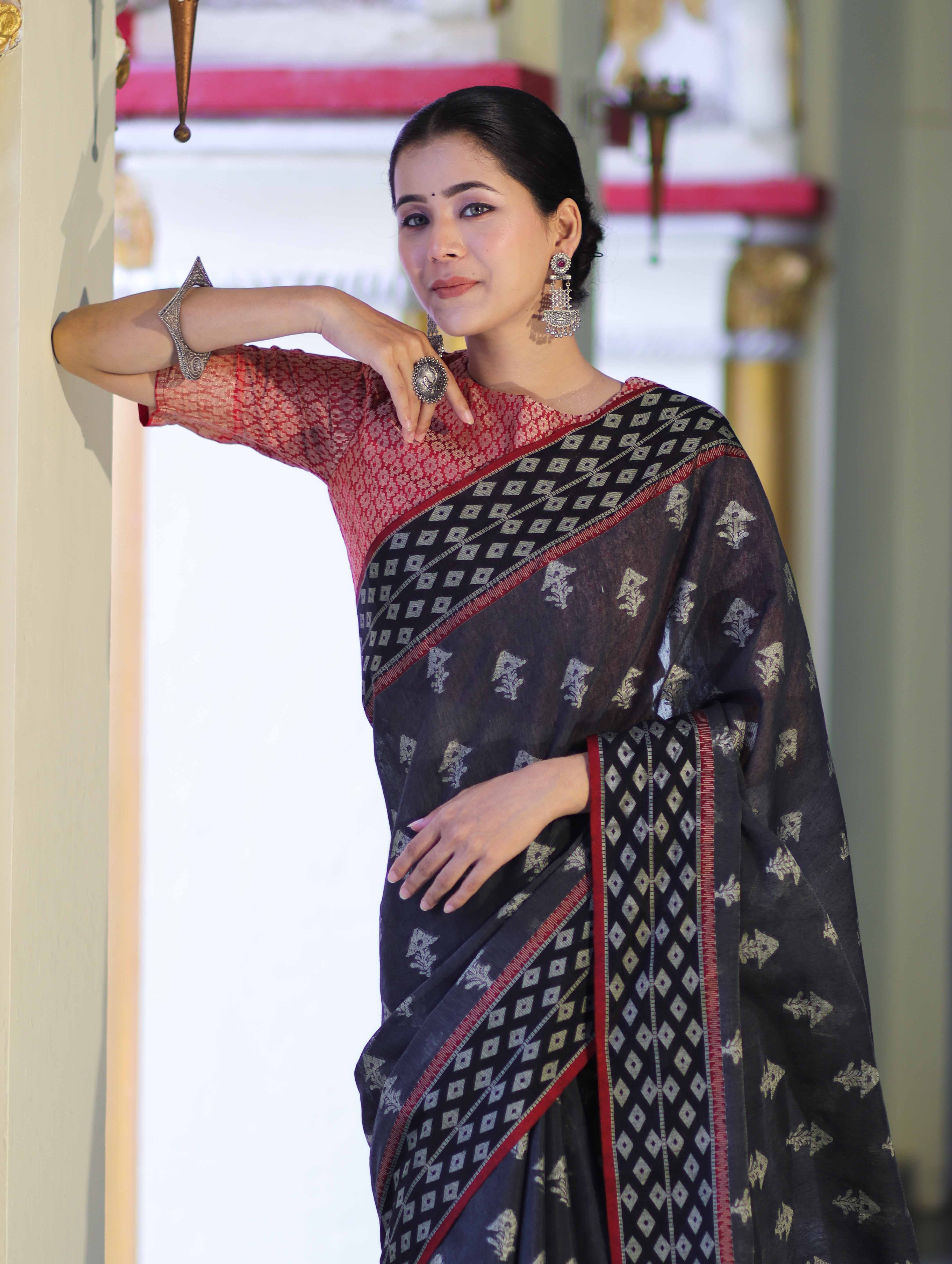 Banarasee Handloom Cotton Silk Saree With Resham Work & Contrast Border-Grey & Black